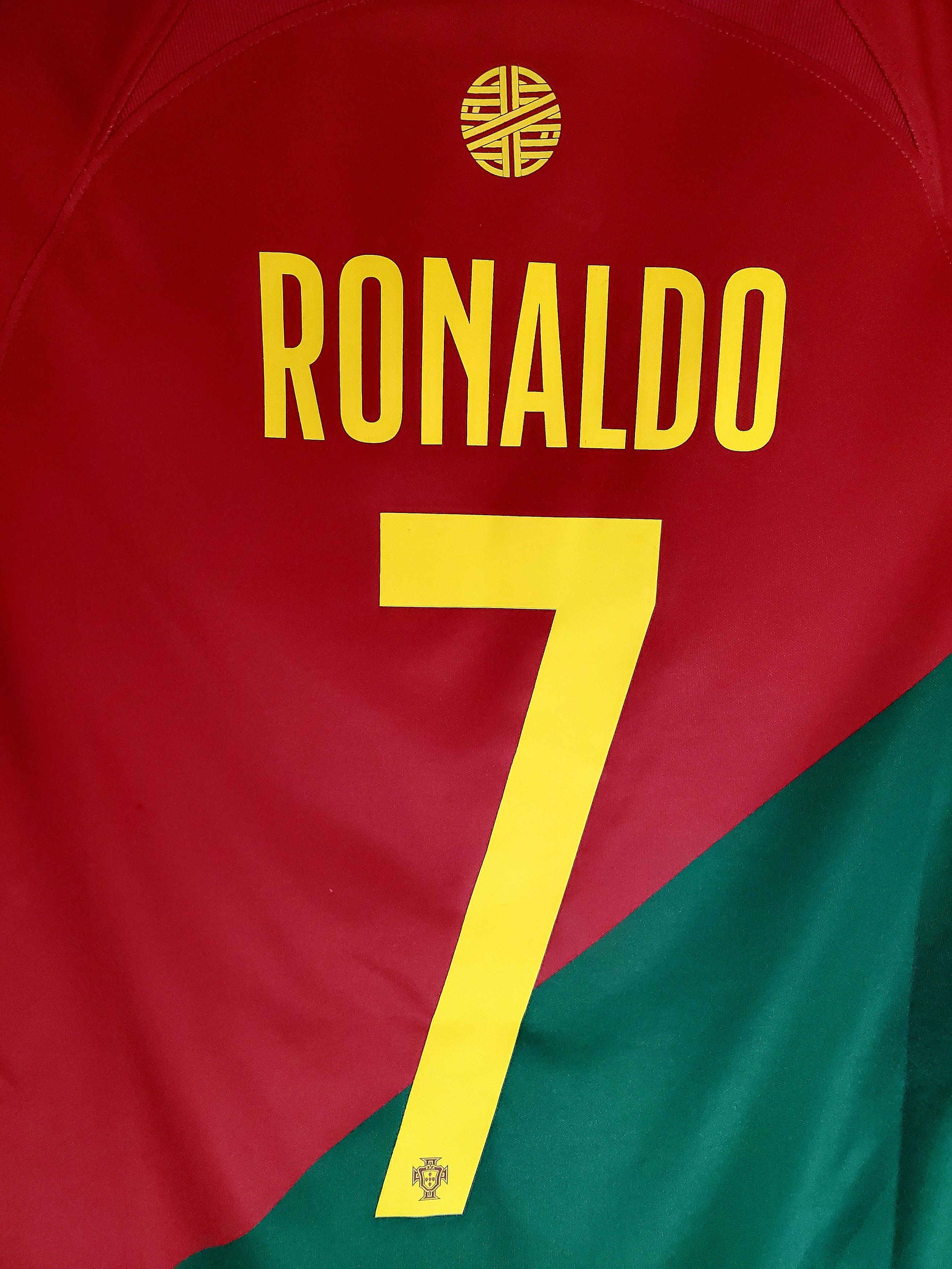 Nike 2022/23 Portugal Home Jersey #7 Ronaldo World Cup boys Xl Size US XS / EU 42 / 0 - 4 Thumbnail