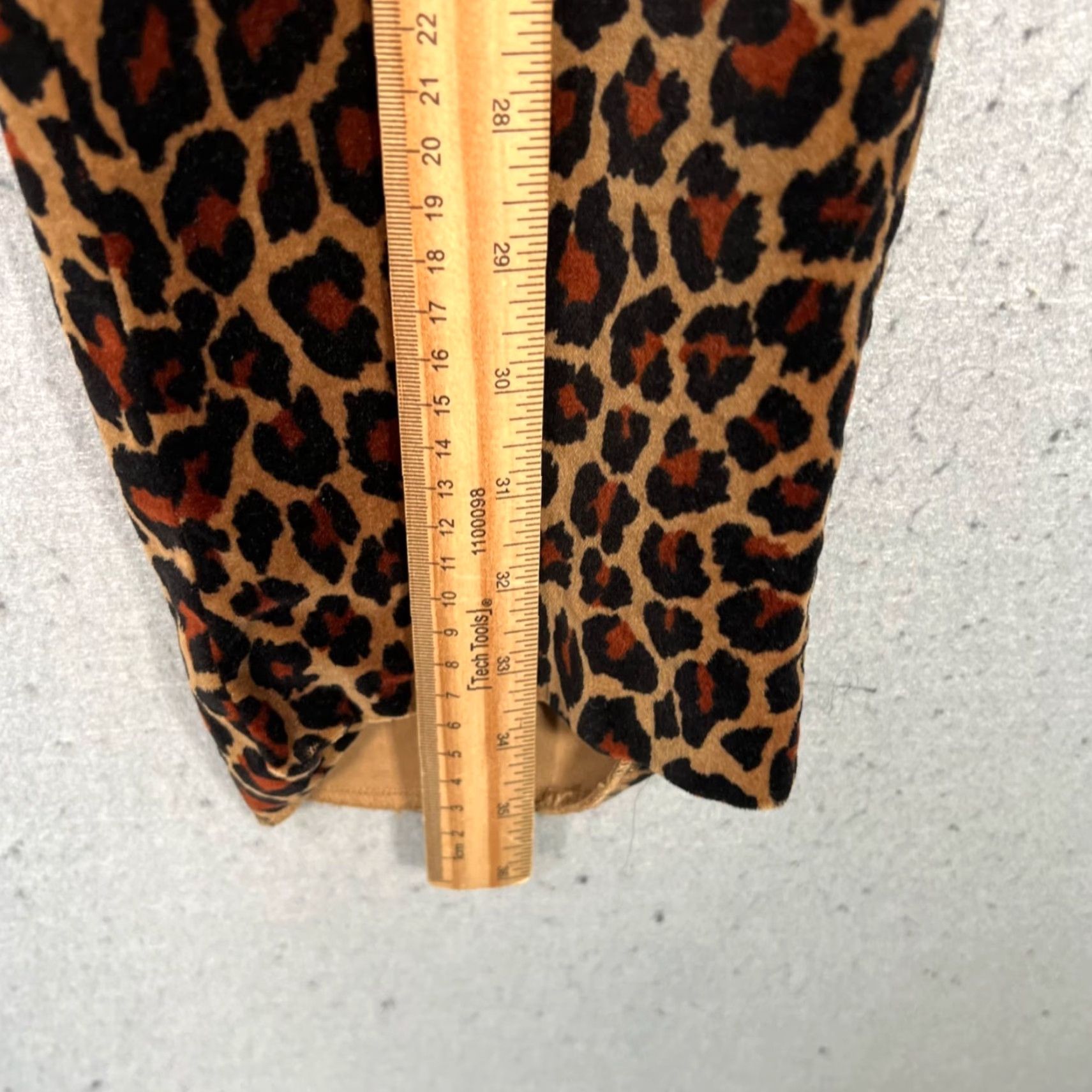 Vintage A.L.C. Leopard Print Stretch Cotton Tapered Leg Pants Womens 0 Brown Ankle 27in Inseam Men? No gender at end: Women. Size 25" / US 0 / IT 36 - 6 Thumbnail