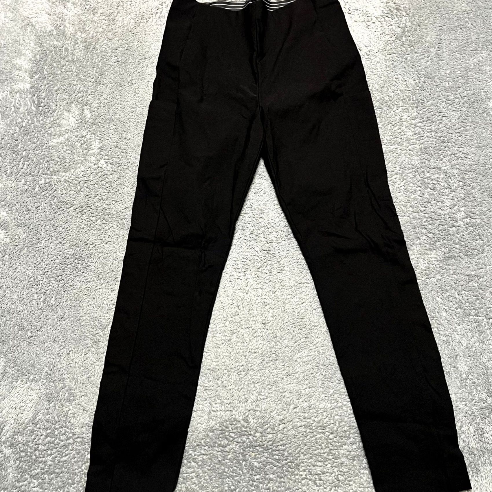 Athleta Athleta Wander Slim Pants Womens 10 Black Back Zip Stretch Pants Anklet Womens 10 Black Athleta Pants Women 10 Black Slim Wander Size 32" / US 10 / IT 46 - 2 Thumbnail