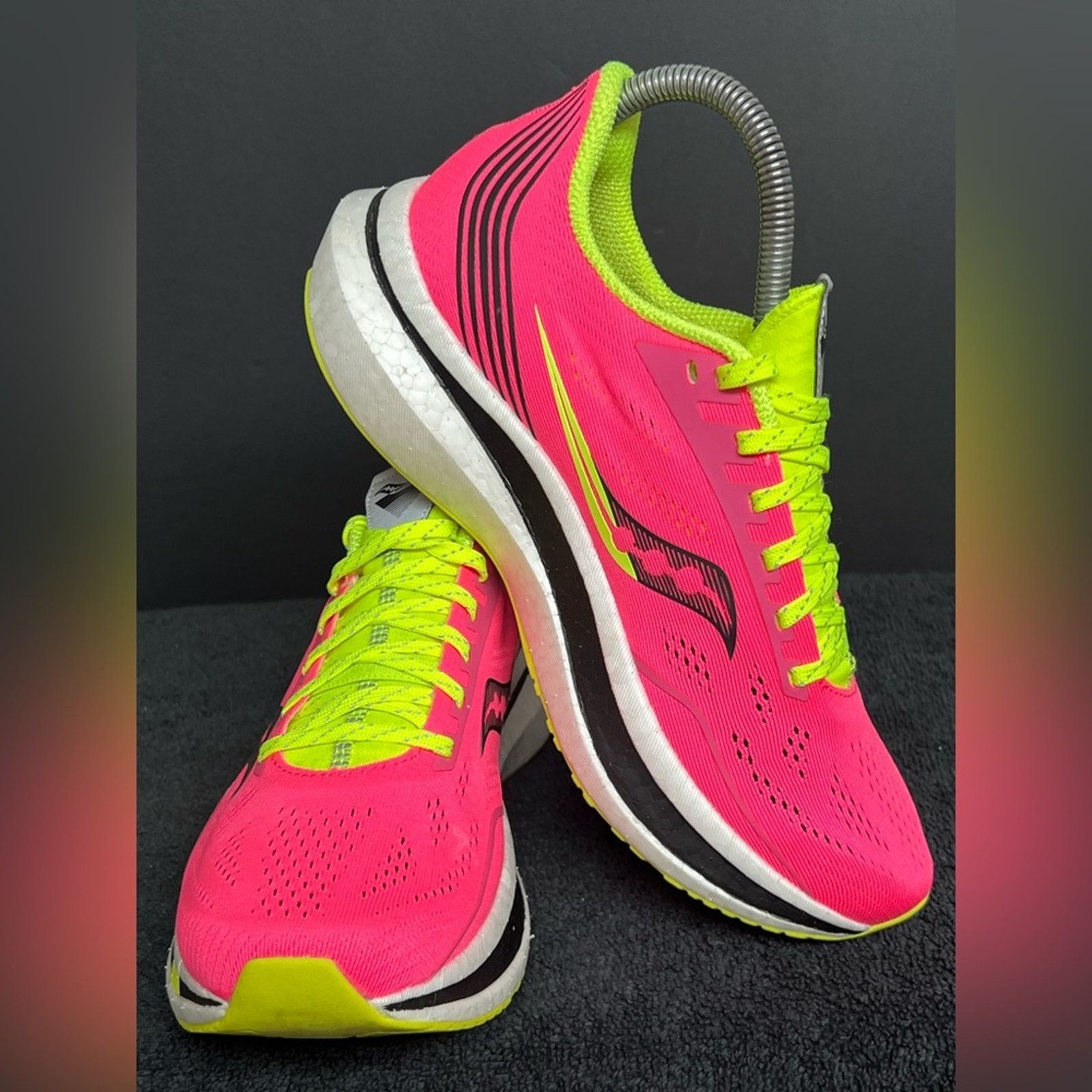 Saucony Saucony Endorphin Pro Women's Running Shoes 7.5 WORN ONCE Size US 7.5 / IT 37.5 - 3 Thumbnail