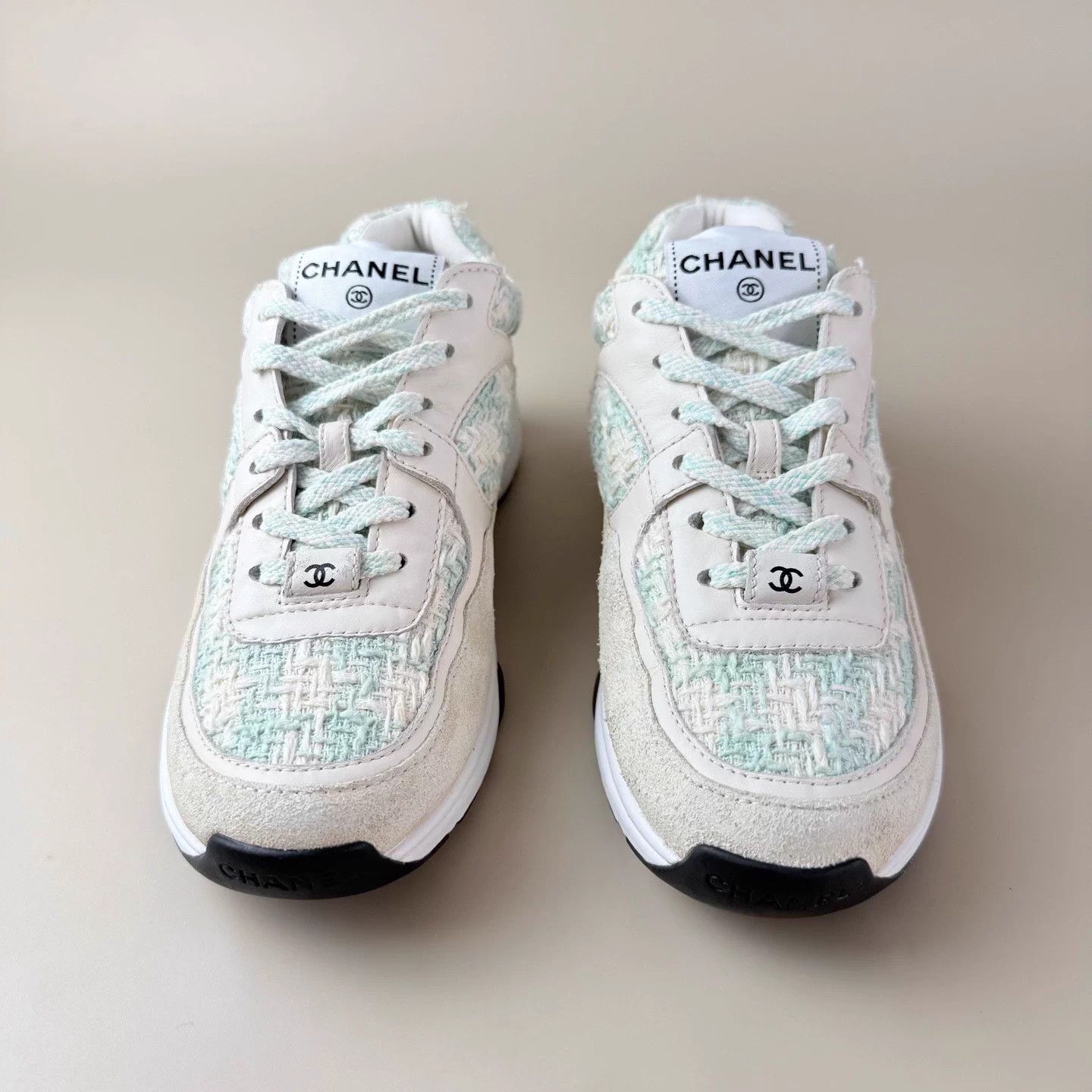 Chanel CHANEL white green woven C-C lace-up casual shoes Size US 5 / IT 35 - 2 Thumbnail
