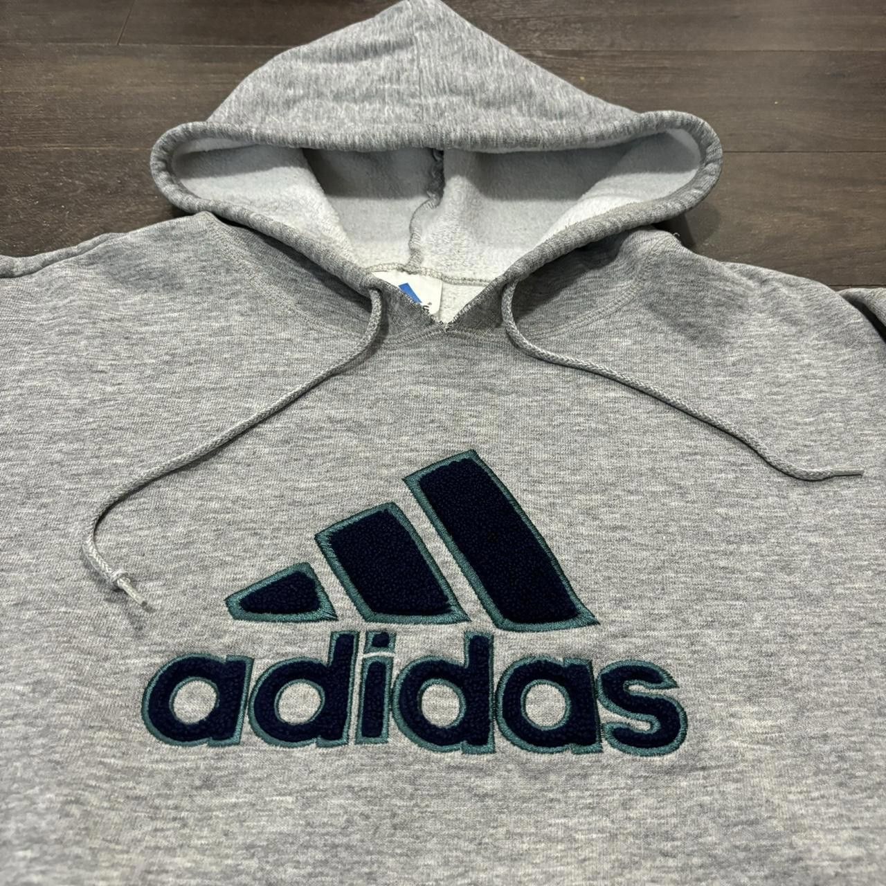Adidas Vintage Adidas Fleece Logo Hoodie 90s M Size US M / EU 48-50 / 2 - 2 Thumbnail