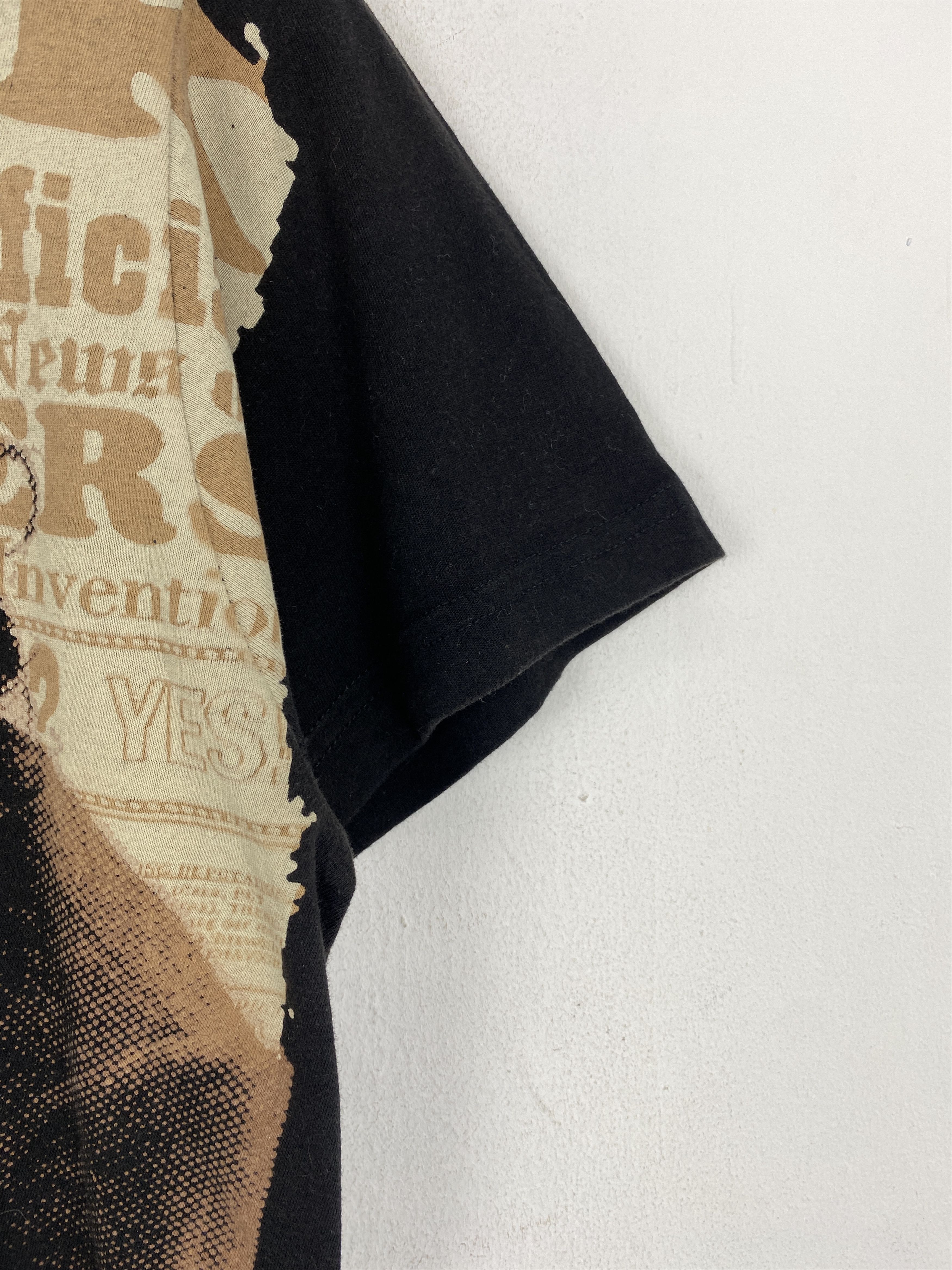 Band Tees × Vintage Vintage Frank Zappa All Over Print Tee TA0582 Size US M / EU 48-50 / 2 - 9 Thumbnail