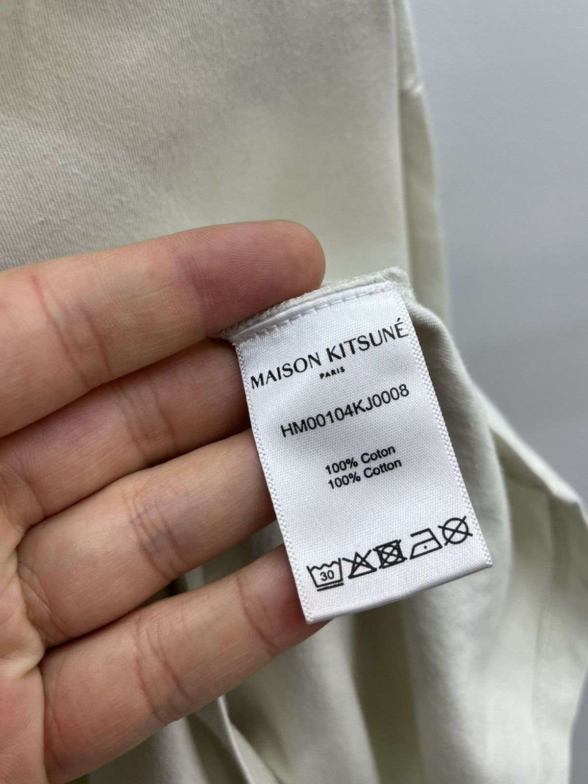Maison Kitsune Maison Kitsune Fox Logo Embroidered Pocket Tee T-shirt Size US M / EU 48-50 / 2 - 5 Thumbnail