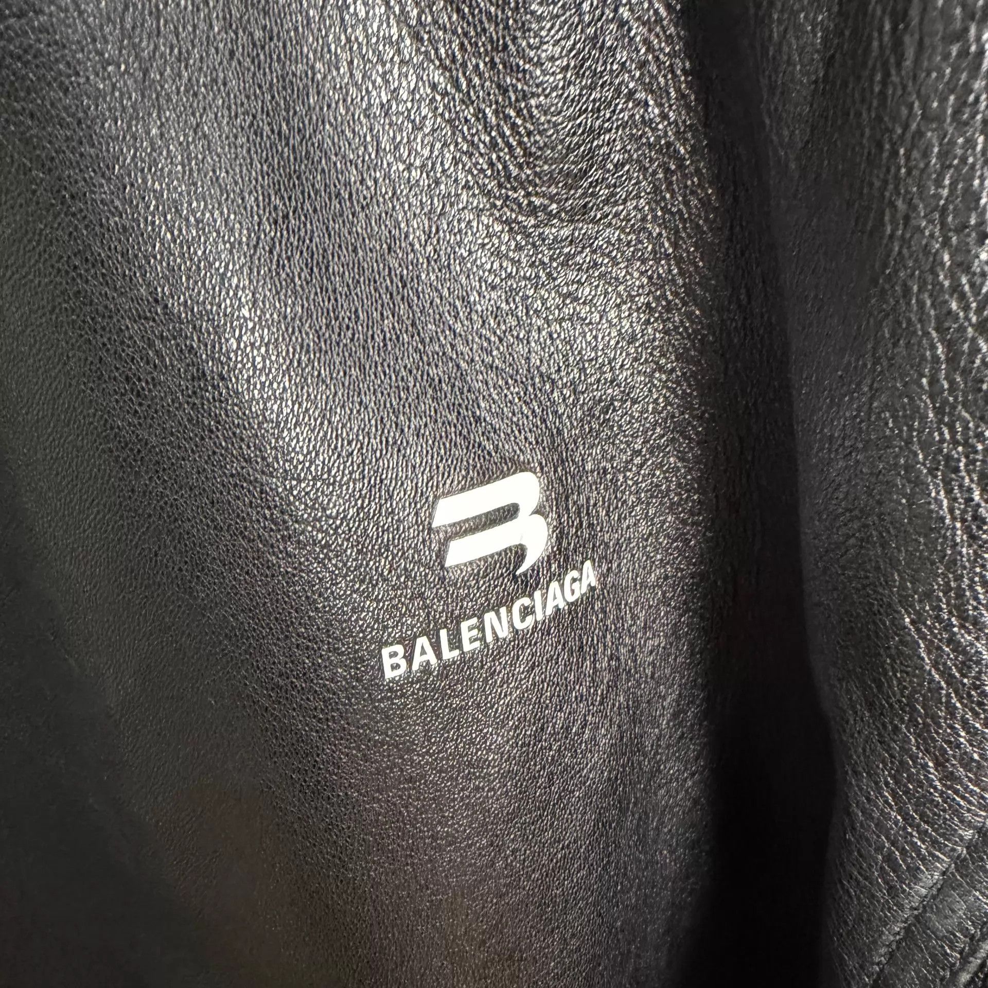 Balenciaga Balenciaga Taxi Blouson Leather Shoulder Pads Kanye S Size S / US 4 / IT 40 - 4 Thumbnail