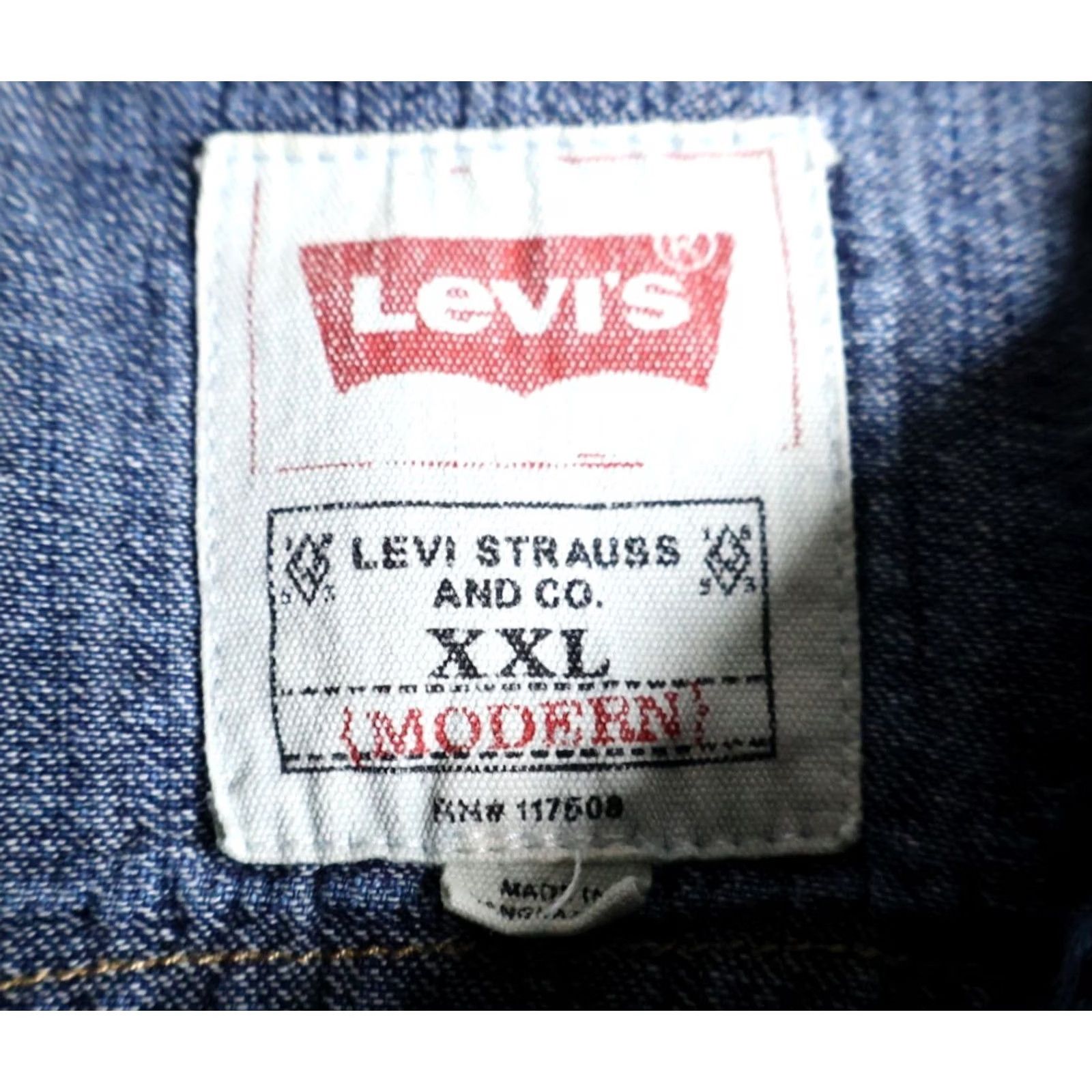 Levi's Levi's Denim Shirt Men's XL Blue Pearl Snap Sawtooth Western Pocket 2XL Button-Up Long Sleeve Collared Casual Workwear Grunge 90s Vintage: No Size US XL / EU 56 / 4 - 3 Thumbnail