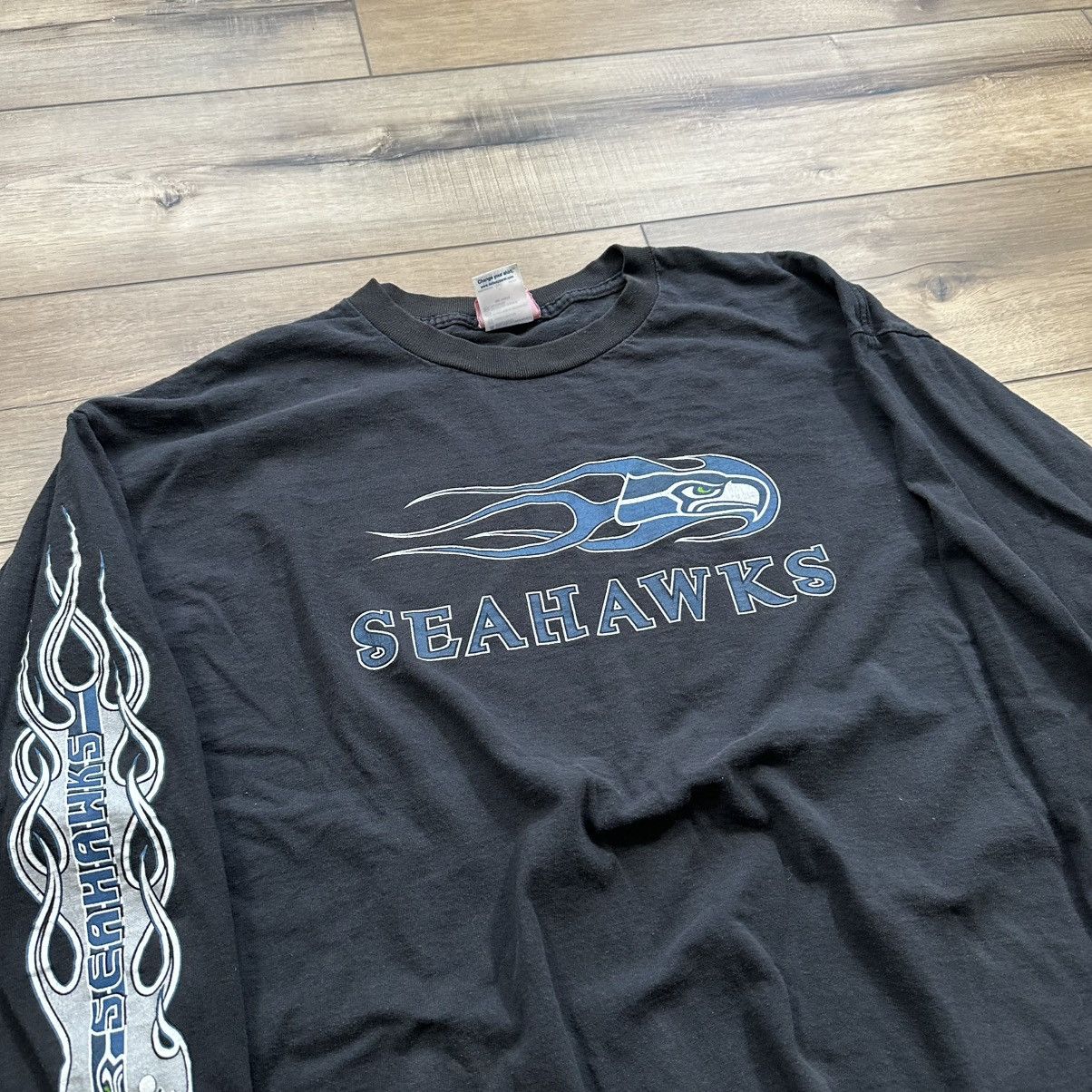 NFL Vintage 2000s Y2K Seattle Seahawks NFL Flame Hit Tee Size US XXL / EU 58 / 5 - 4 Thumbnail