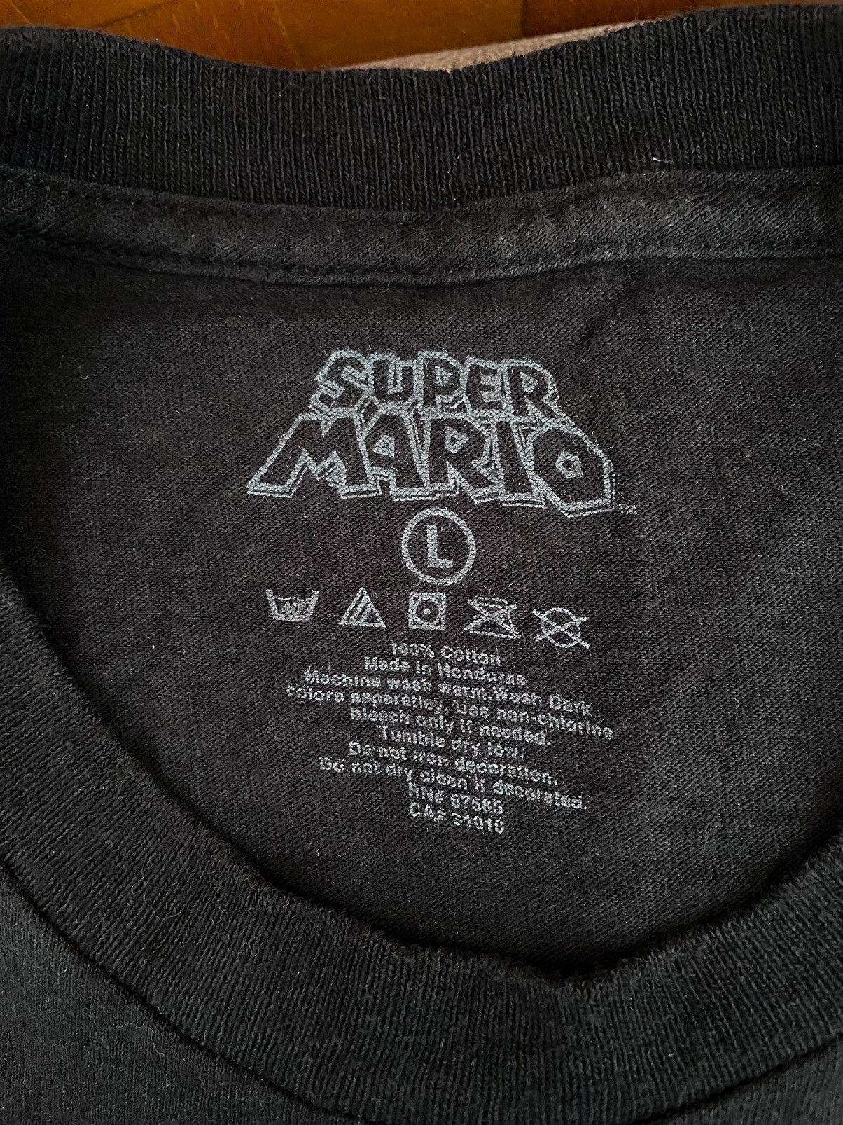 Vintage VINTAGE SUPER MARIO Size US L / EU 52-54 / 3 - 4 Thumbnail