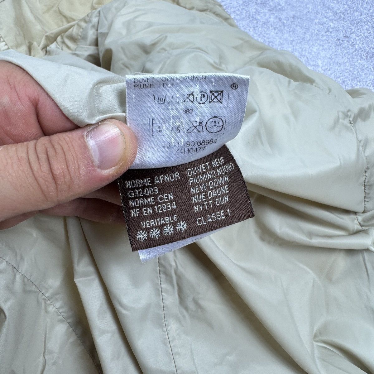 Moncler Vintage Moncler Beige Long Puffer Down Jacket Size 2 / M Size M / US 6-8 / IT 42-44 - 15 Thumbnail