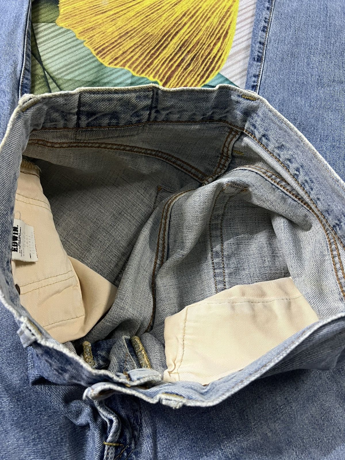Edwin × Japanese Brand × Vintage EDWIN 505 FADED SELVEDGE DISTRESSED JEANS Size US 30 / EU 46 - 10 Thumbnail