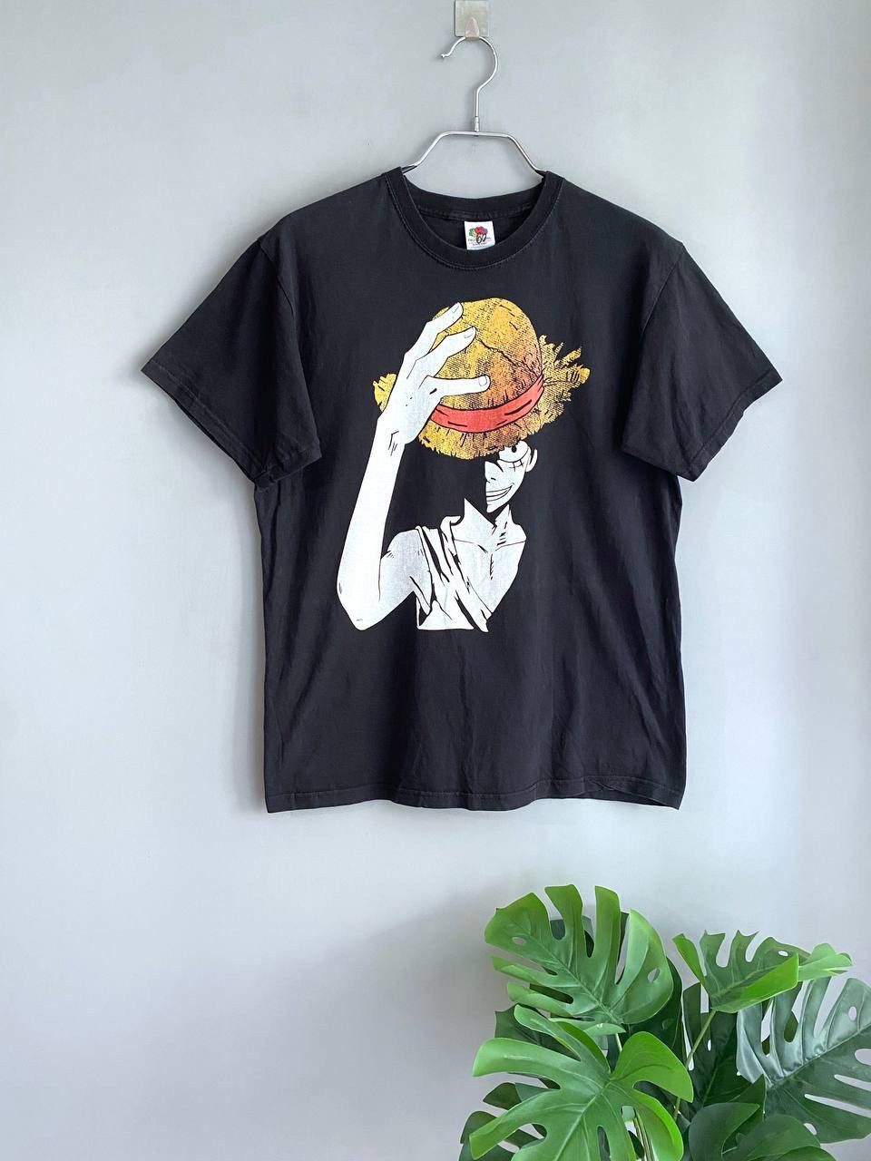 Fruit Of The Loom Vintage 00s Anime T-Shirt One Piece Monkey D Luffy, Size S-M Size US M / EU 48-50 / 2 - 1 Thumbnail