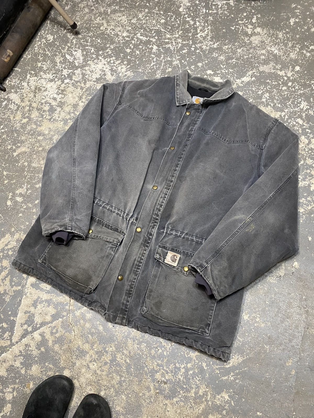 Carhartt × Vintage Vintage Carhartt Faded Chore Work Cape Jacket Size US XXL / EU 58 / 5 - 2 Thumbnail