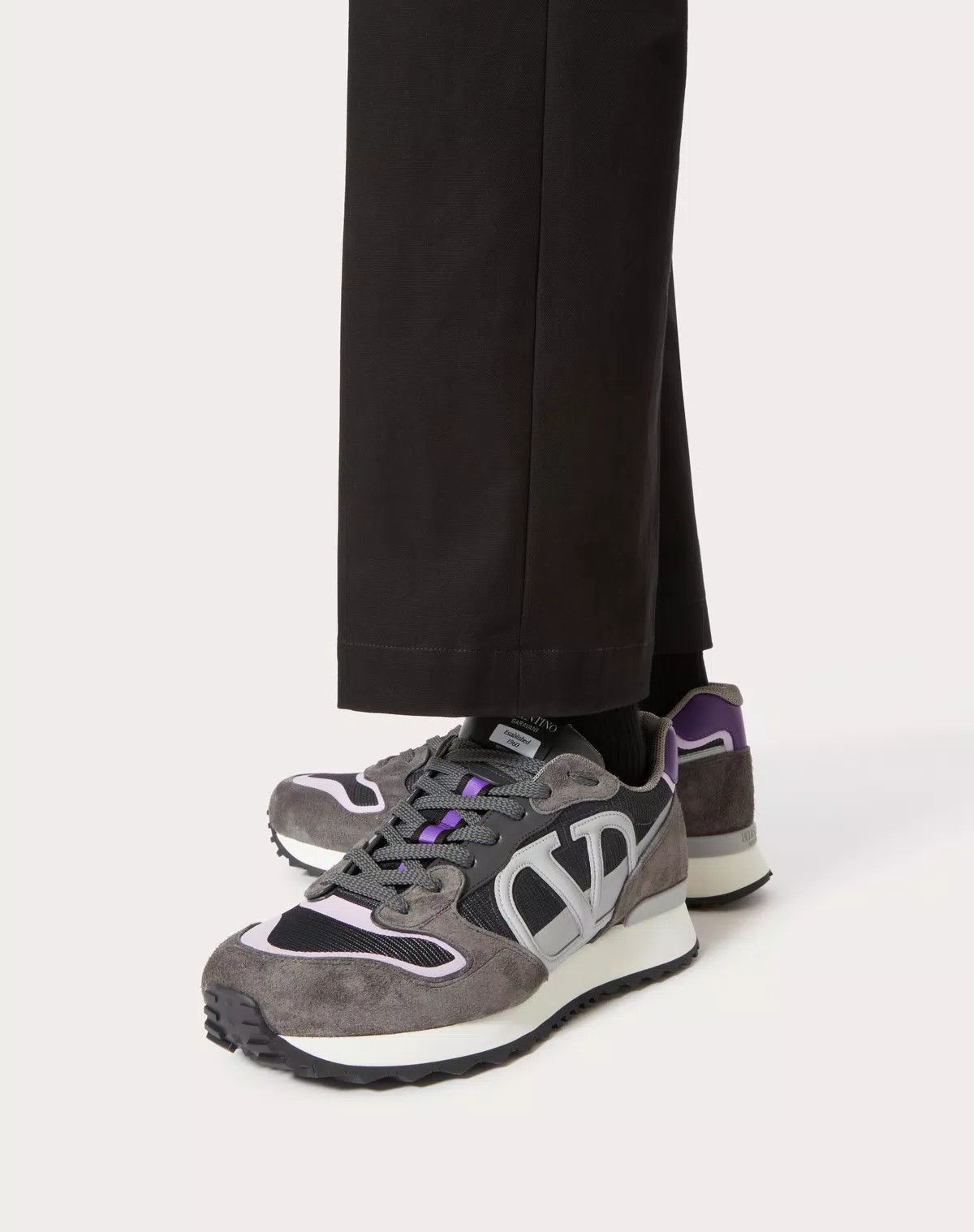 Valentino oc11z0625 Vlogo Pace Low-Top Sneaker in Multicolor Size US 6 / EU 39 - 6 Thumbnail