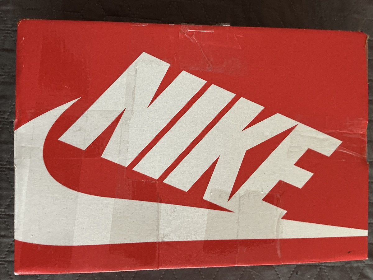 Nike Nike Dunk Low “Panda” – Brand New w/ Box (US 10.5 / EU 44.5) Size US 10.5 / EU 43-44 - 17 Thumbnail