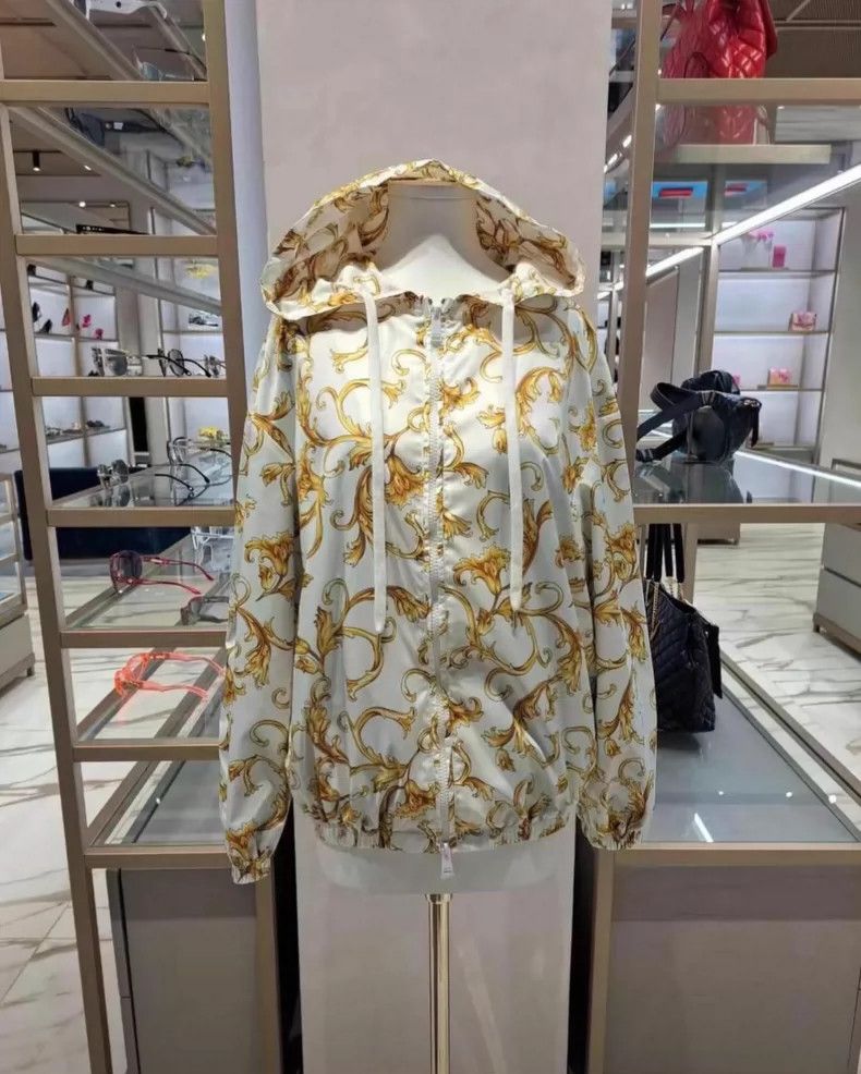 Versace Versace Baroque women's trench coat with yellow baroque pa Size L / US 10 / IT 46 - 6 Thumbnail