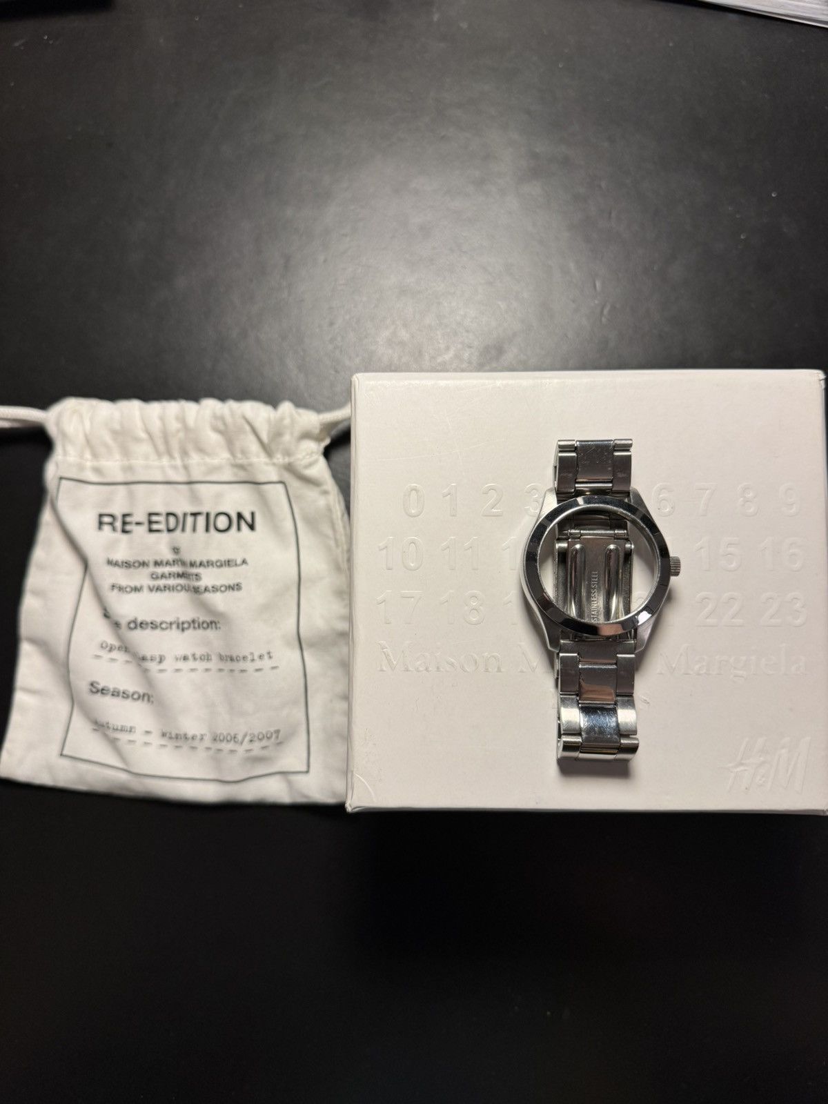 H&M × Maison Margiela Maison Margiela x H&M “Re-Edition” faceless watch bracelet Size ONE SIZE - 1 Thumbnail