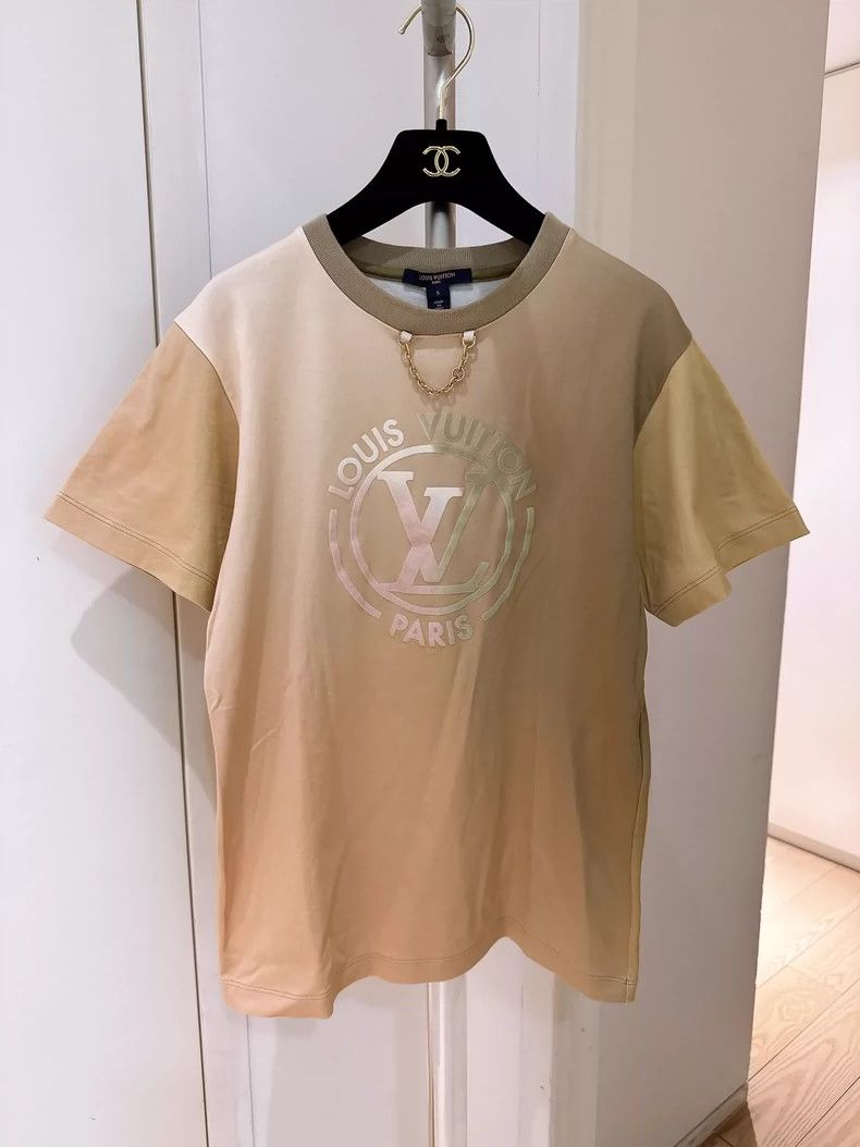 Louis Vuitton Louis Vuitton Gradient Logo Short Sleeve Tee-dmc Size US S / EU 44-46 / 1 - 1 Thumbnail