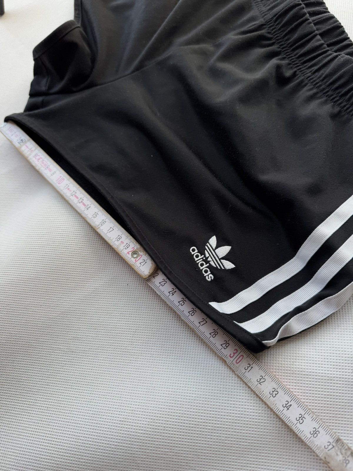 Vintage Vintage Y2K Adidas Pinterest Mini Shorts Streetwear 90s Size US 32 / EU 48 - 19 Thumbnail