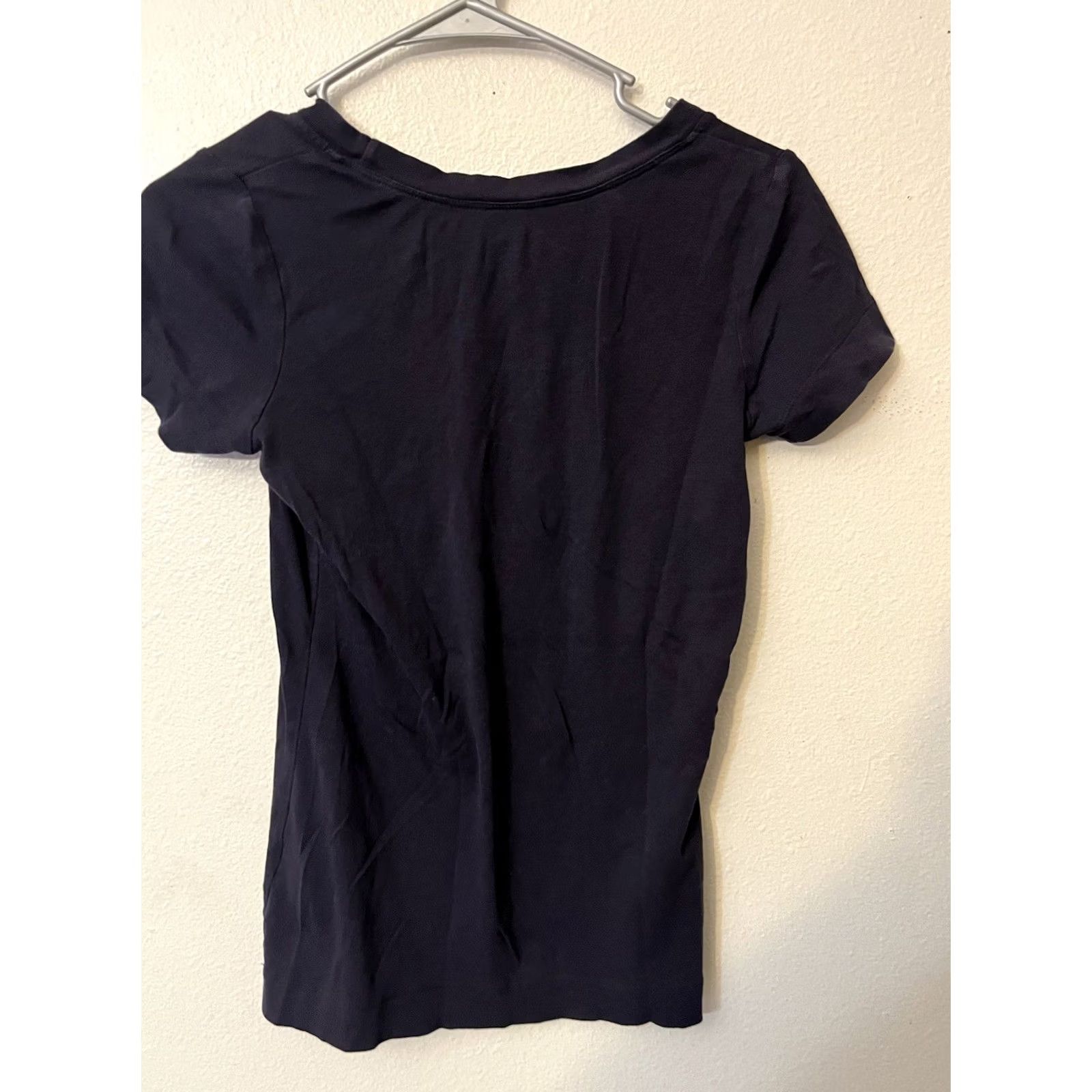 Lands' End Lands' End T-Shirt Shaped Top Women's XS Black Solid Short Sleeve Crew Neck Pullover Cotton Knit Casual Basic Everyday Wear Mens? Women? Size XS / US 0-2 / IT 36-38 - 3 Thumbnail