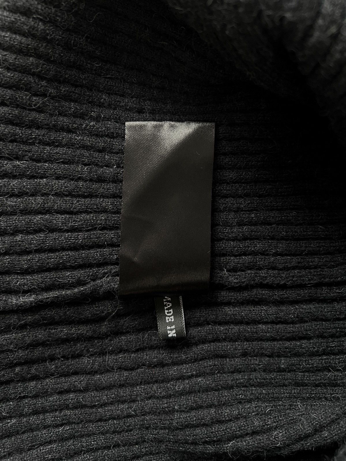 Ann Demeulemeester Ann Demeulemeester Elongated Alpaca Turtleneck Sweater Size US S / EU 44-46 / 1 - 9 Thumbnail