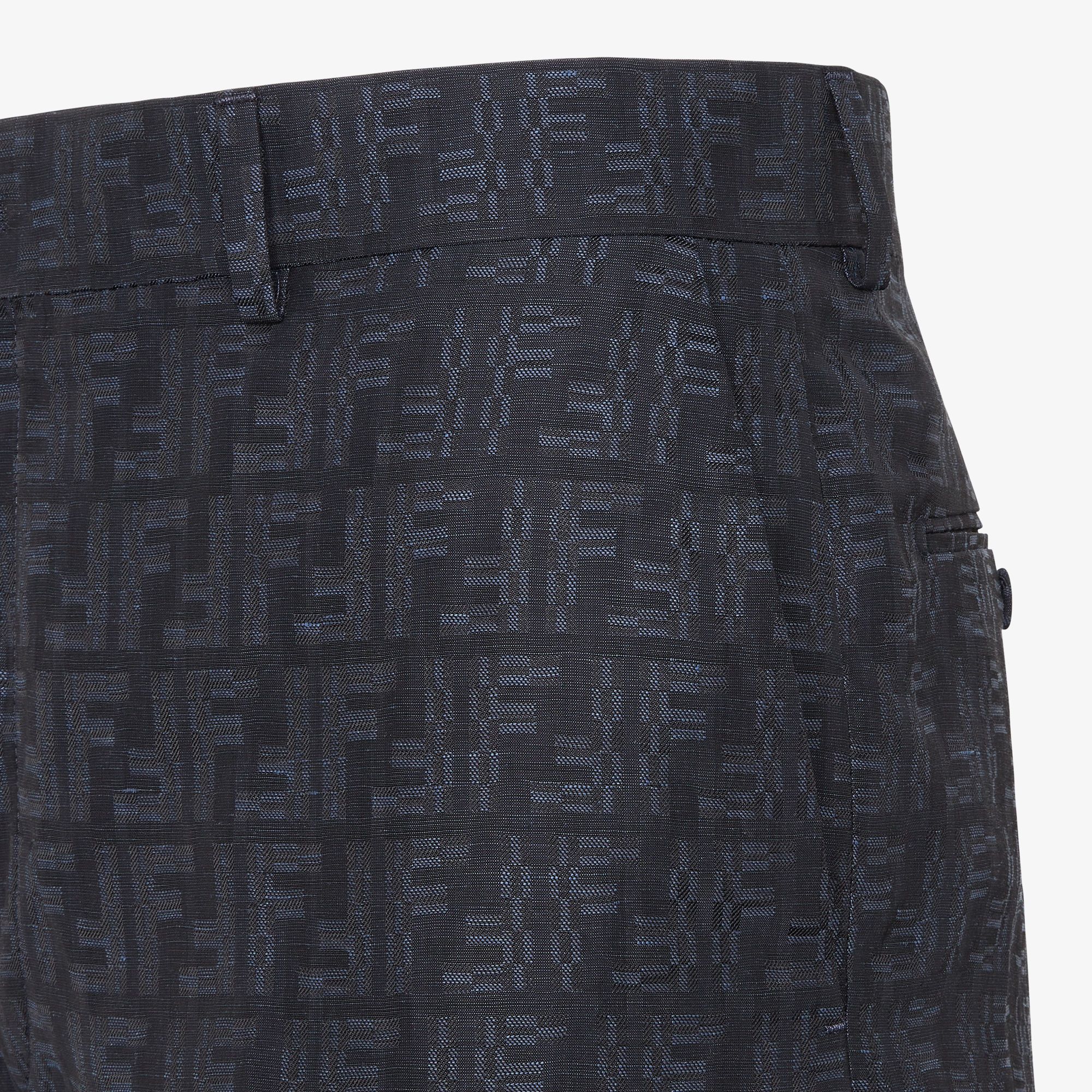 Fendi o1loc1c0824 Bermudas Shorts in Blue Size US 36 / EU 52 - 3 Thumbnail
