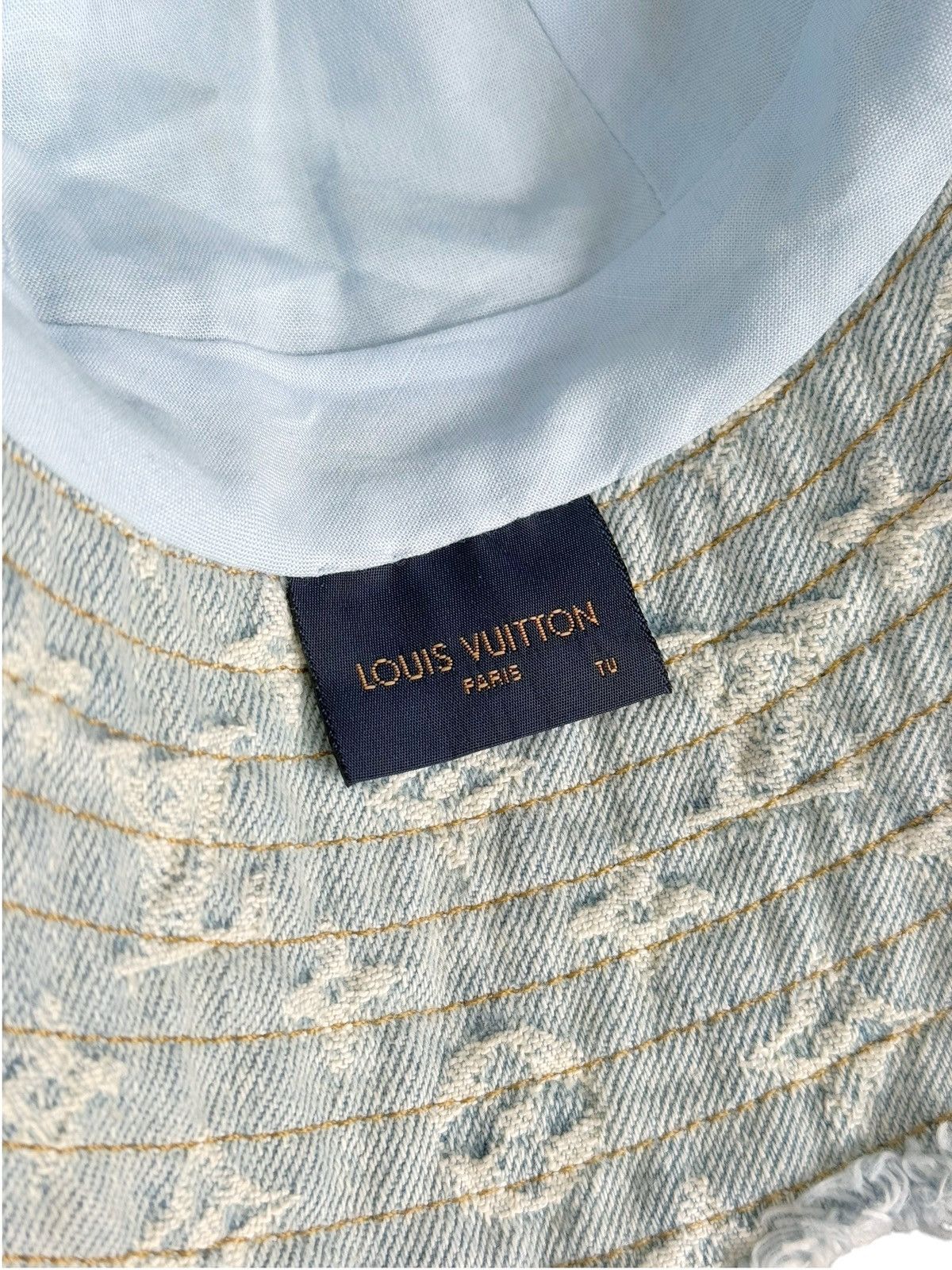 Louis Vuitton 1/1 Virgil Crystal Rain Distressed Denim Monogram Bucket Hat Size ONE SIZE - 14 Thumbnail