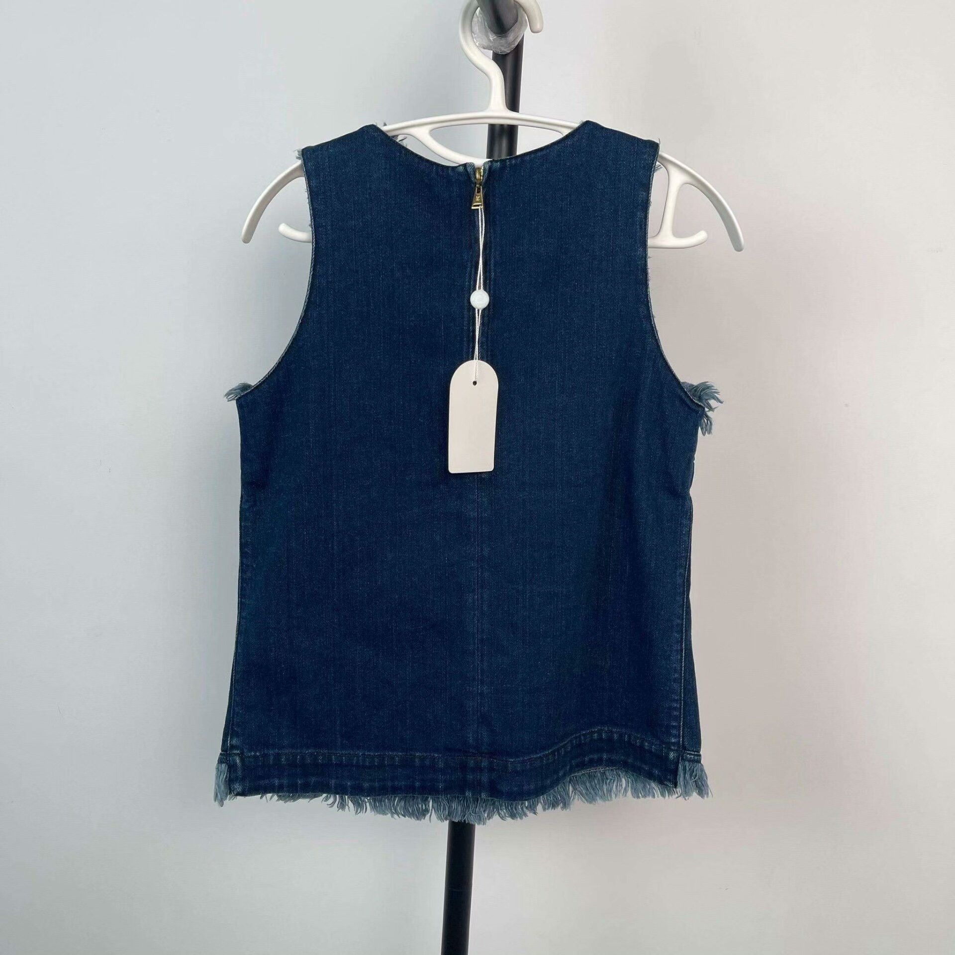 Louis Vuitton LV Denim Sleeveless Vest Size XS / US 0-2 / IT 36-38 - 1 Thumbnail