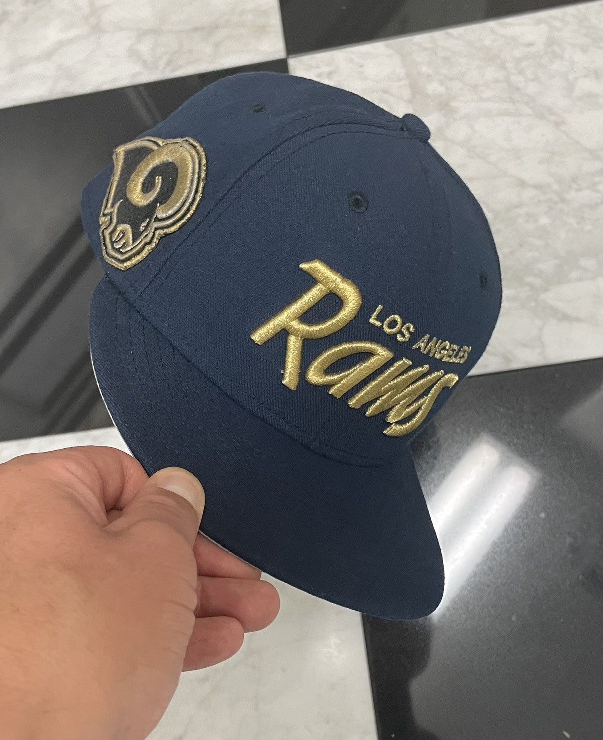 New Era 🔥 LA Rams fitted vintage logo 6 7/8 this could be vintage Size ONE SIZE - 1 Thumbnail