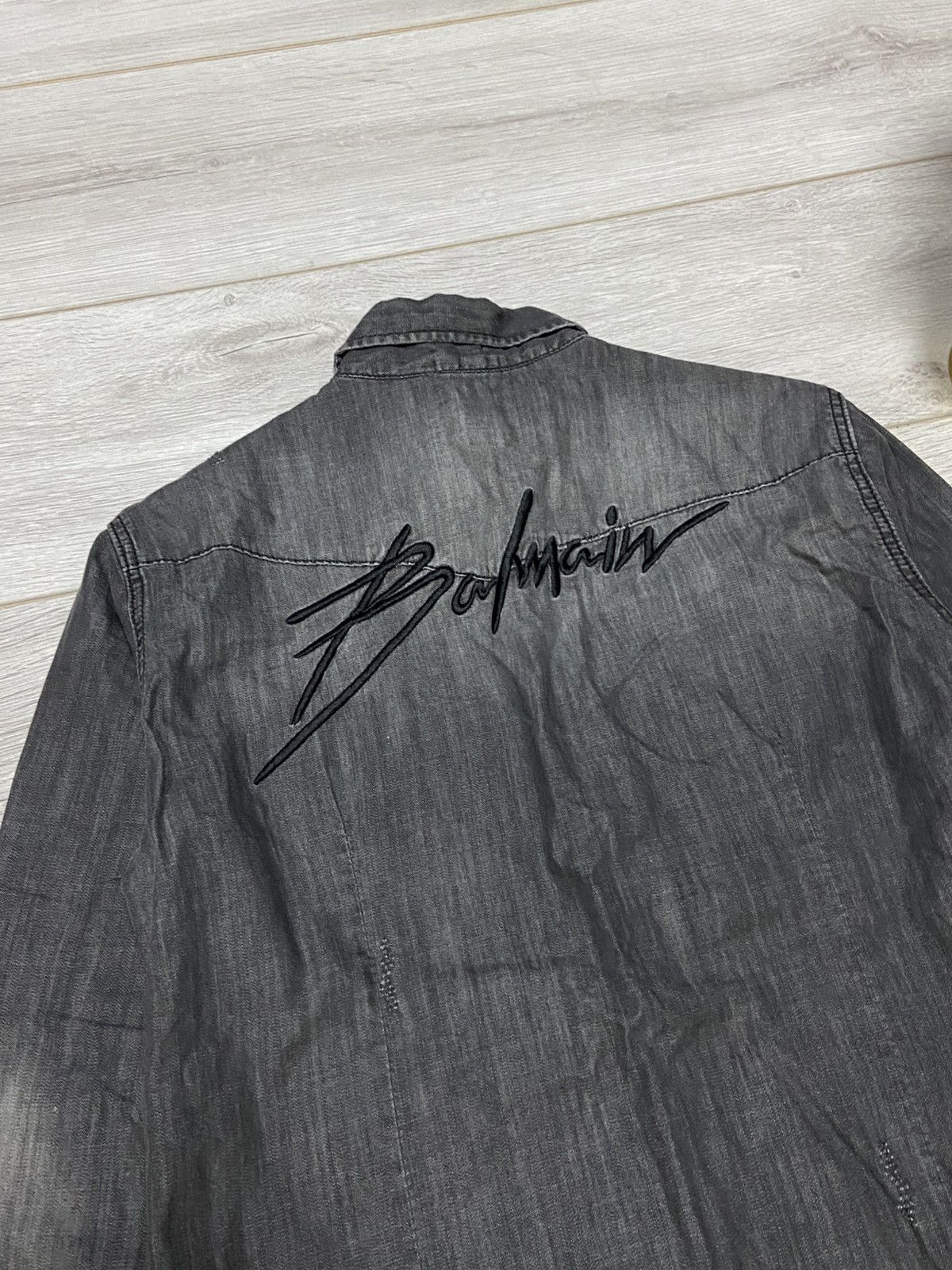 Balmain Balmain big logo sign shirt buttons spell out tear distress Size US S / EU 44-46 / 1 - 2 Thumbnail