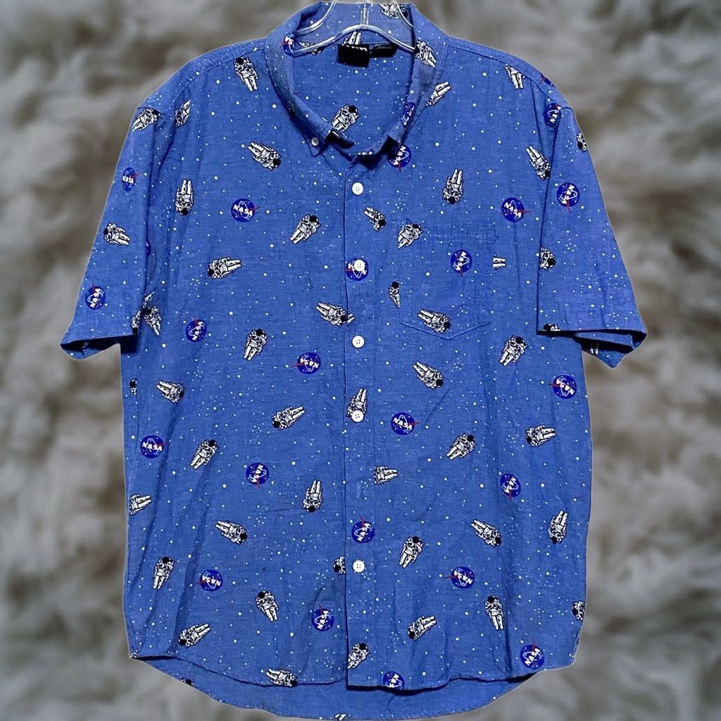 Mad Engine NASA Space Astronaut Mad Engine Oxford Blue Button Up Short Sleeve Shirt Mens M All Over Print Size US M / EU 48-50 / 2 - 1 Thumbnail
