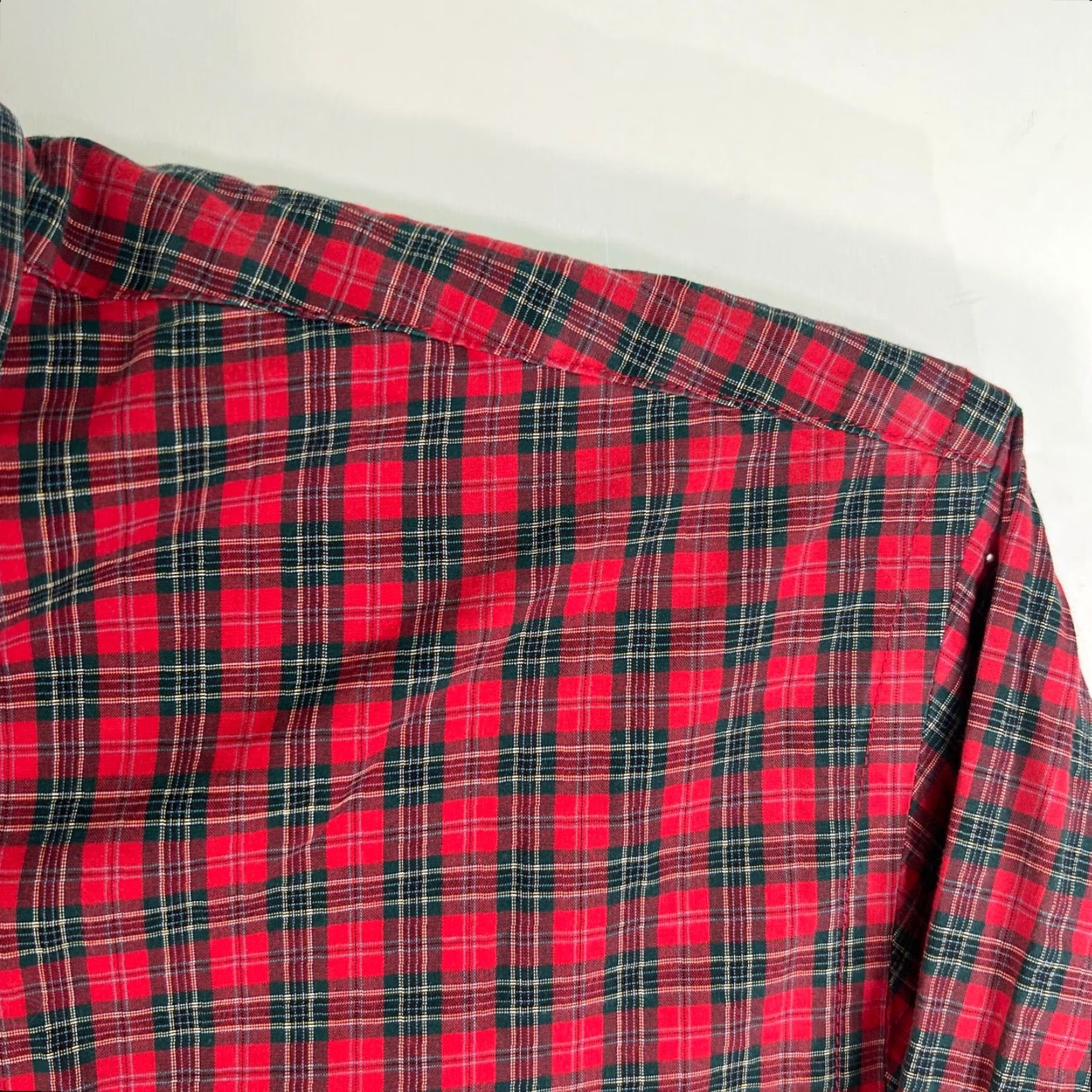 Vintage L.L. Bean Wrinkle Resistant Plaid Button Down Shirt Men's Size L Red Long Sleeve Size US L / EU 52-54 / 3 - 2 Thumbnail