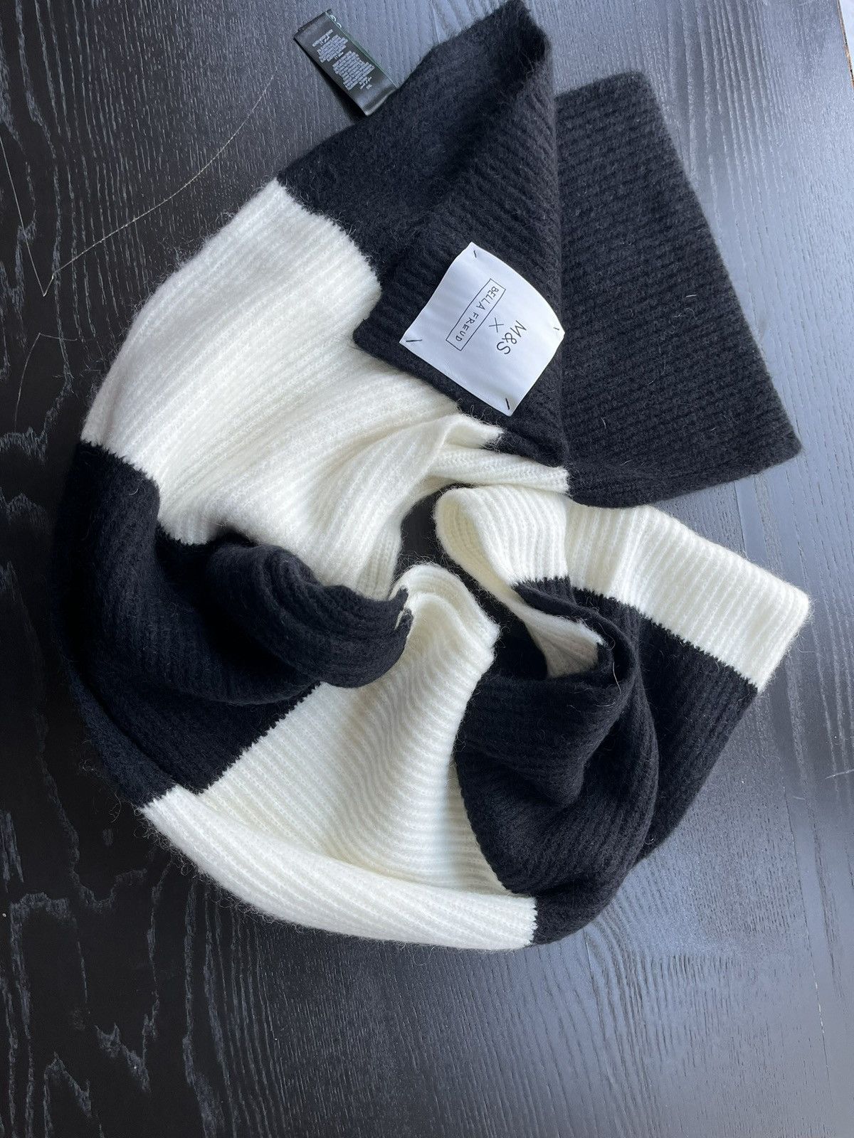 Bella Freud Striped wool mohair b&w Xlong scarf Size ONE SIZE - 5 Thumbnail