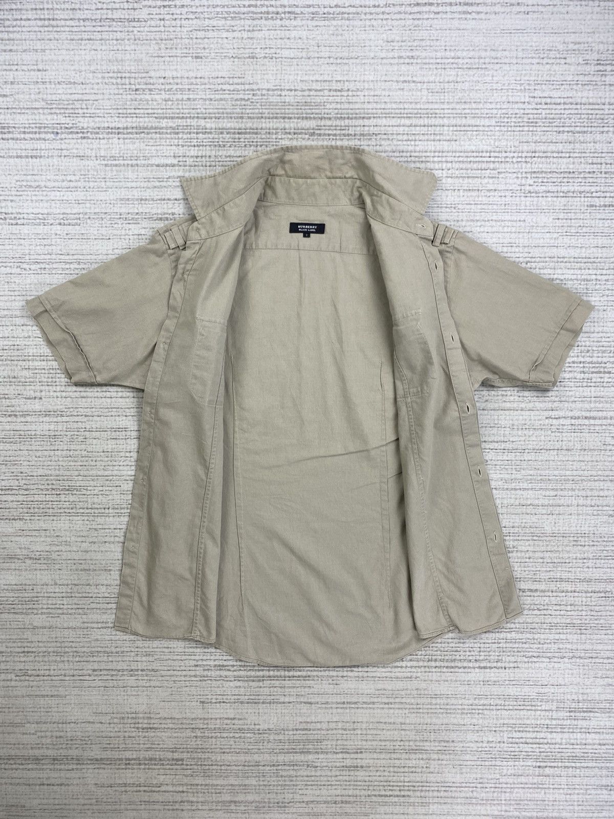 Burberry Vintage Burberry Black Label Button Ups Shortsleeve Shirt Size US M / EU 48-50 / 2 - 6 Thumbnail