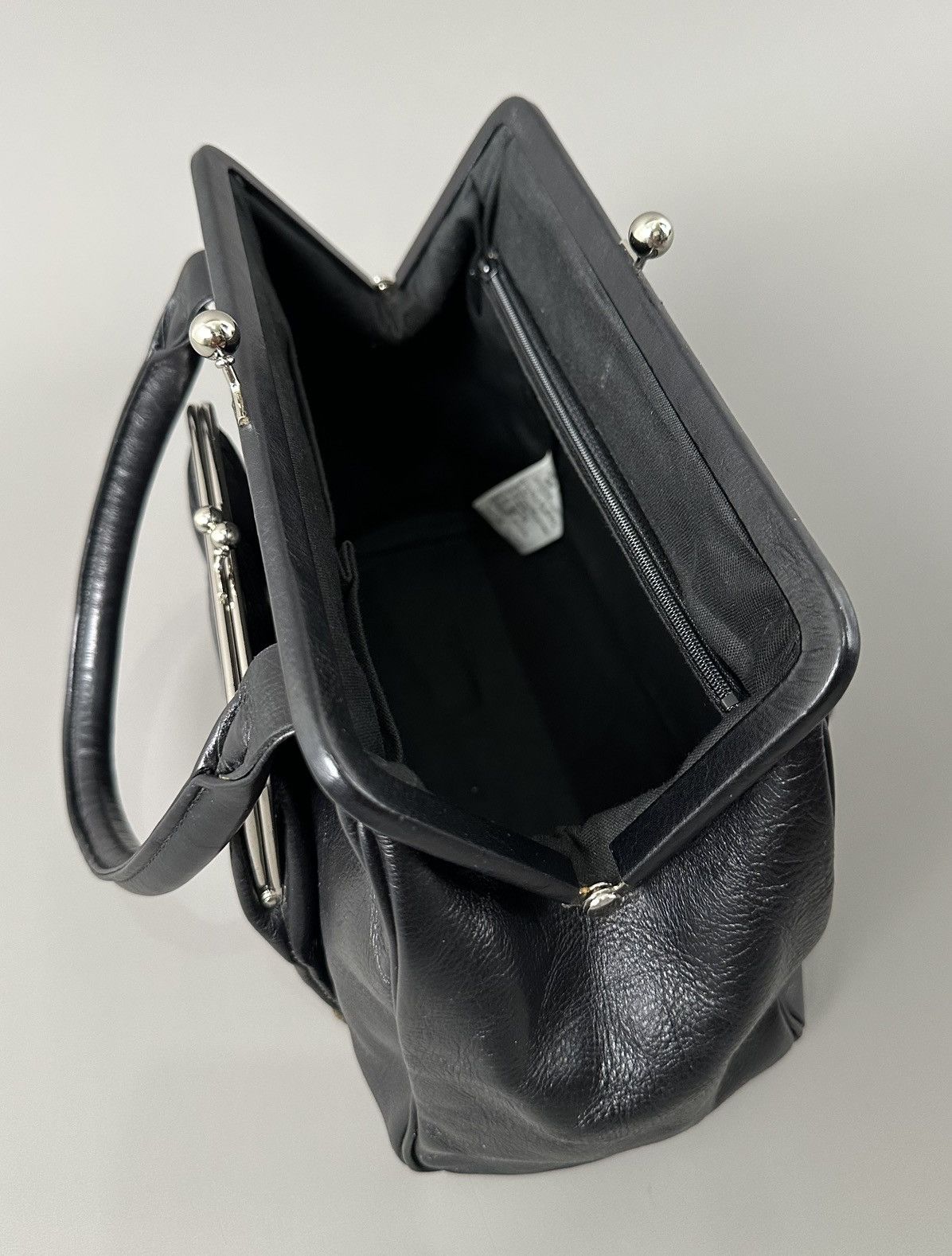 Yohji Yamamoto Y’s - Yohji Yamamoto Double Claps - Top Handle Leather Bag Size ONE SIZE - 10 Thumbnail