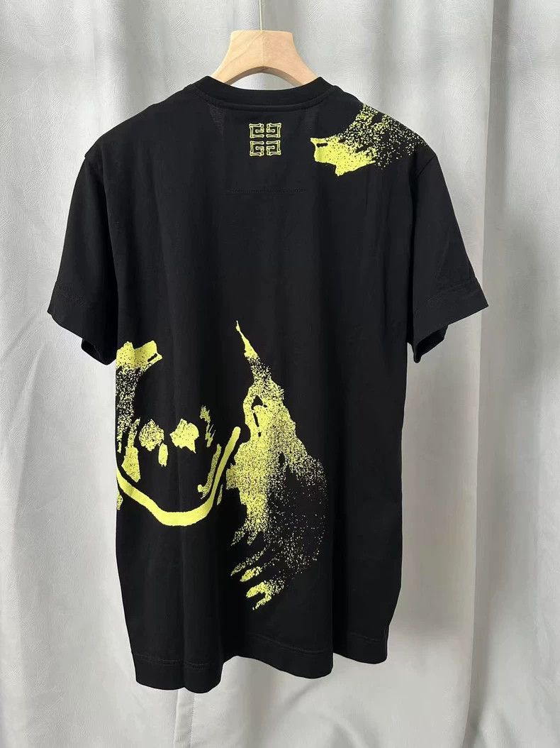 Givenchy Givenchy New Spray Painted Short Sleeve 2506-Nextarrow Size US XXS / EU 40 - 3 Thumbnail