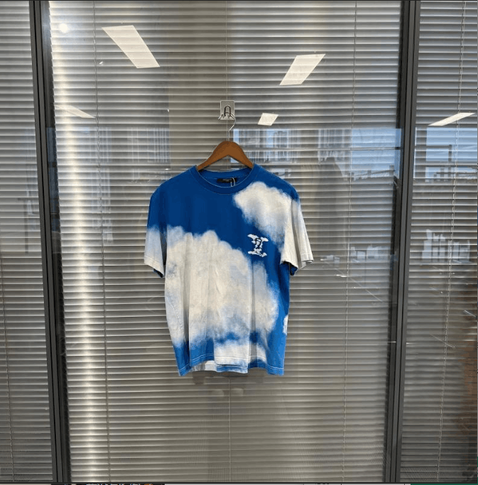 Louis Vuitton Louis Vuitton short-sleeve T-shirt Size US L / EU 52-54 / 3 - 1 Thumbnail