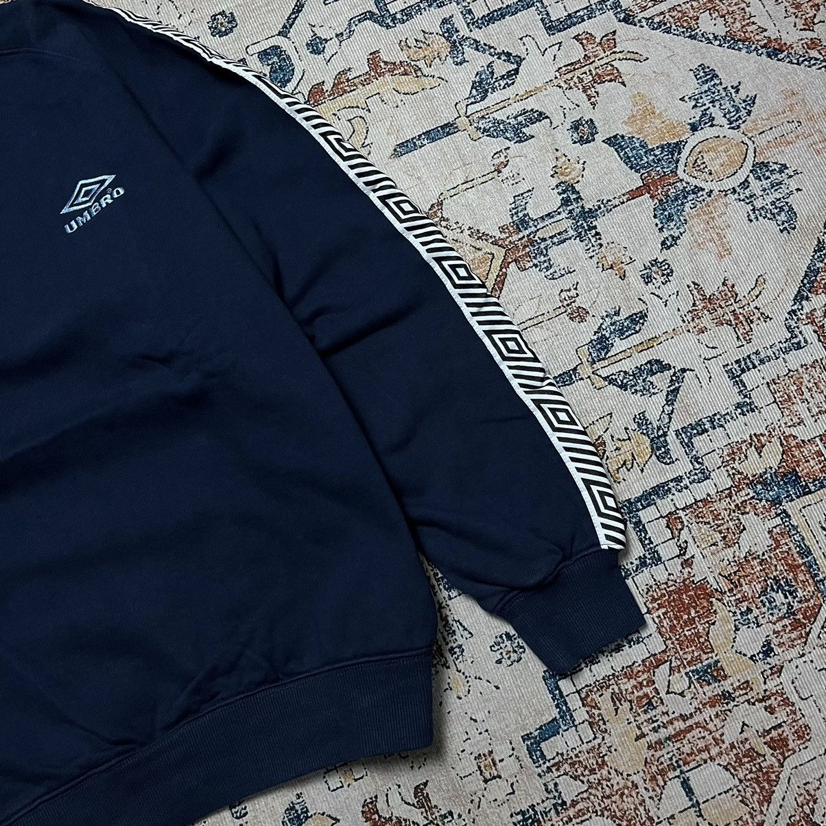 Umbro Umbro Motive Shoulder to Hand Navy Sweatshirts Size US L / EU 52-54 / 3 - 4 Thumbnail