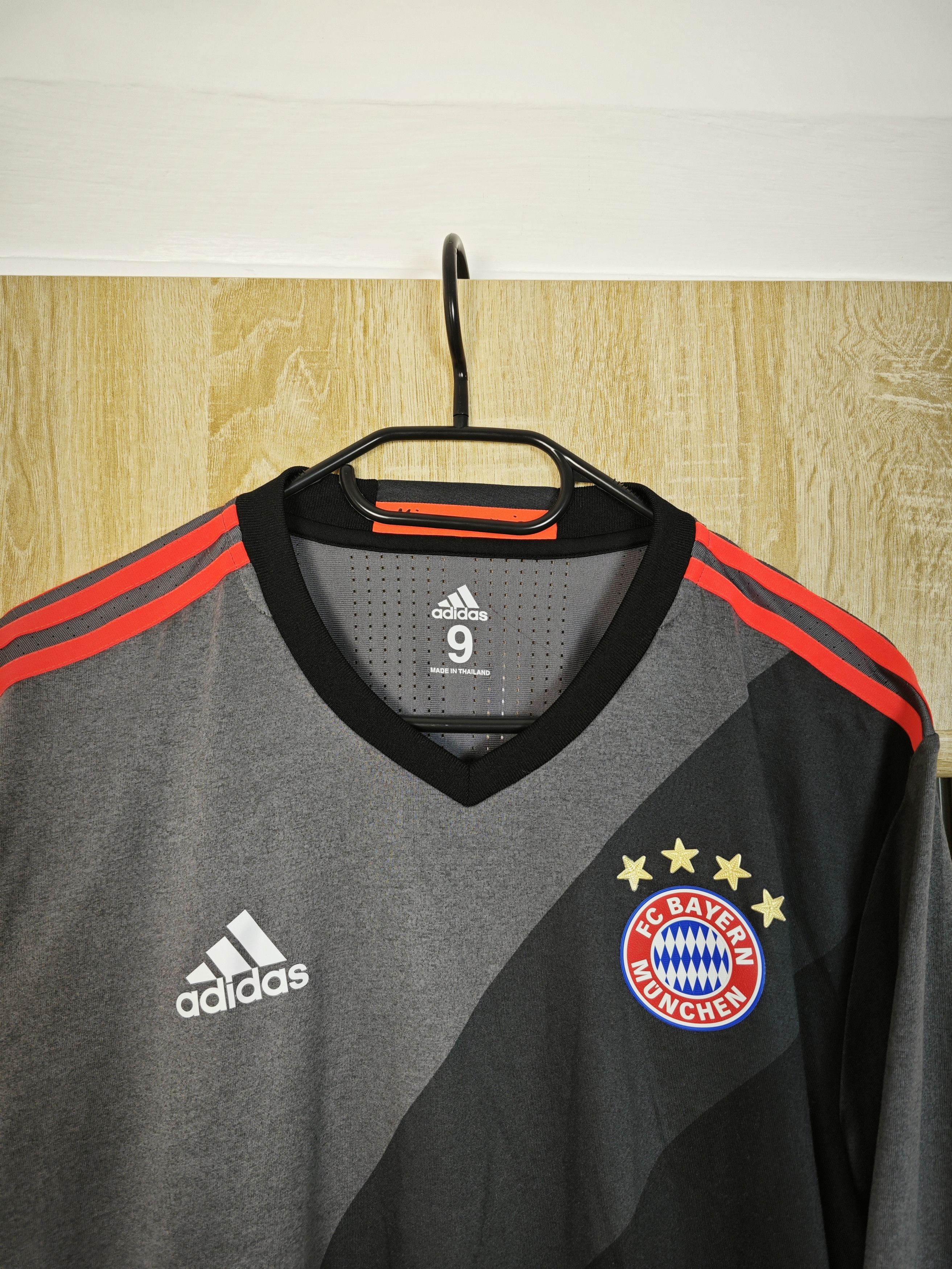 Adidas Bayern Munchen 2016 Size US L / EU 52-54 / 3 - 3 Thumbnail