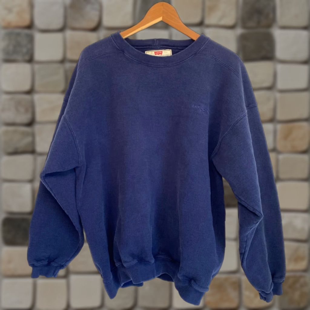 Levi's VINTAGE Levi's Sweatshirt Main Selling Point: Heavyweight Crewneck Navy 90s USA Made Size L Mens Size US L / EU 52-54 / 3 - 1 Thumbnail