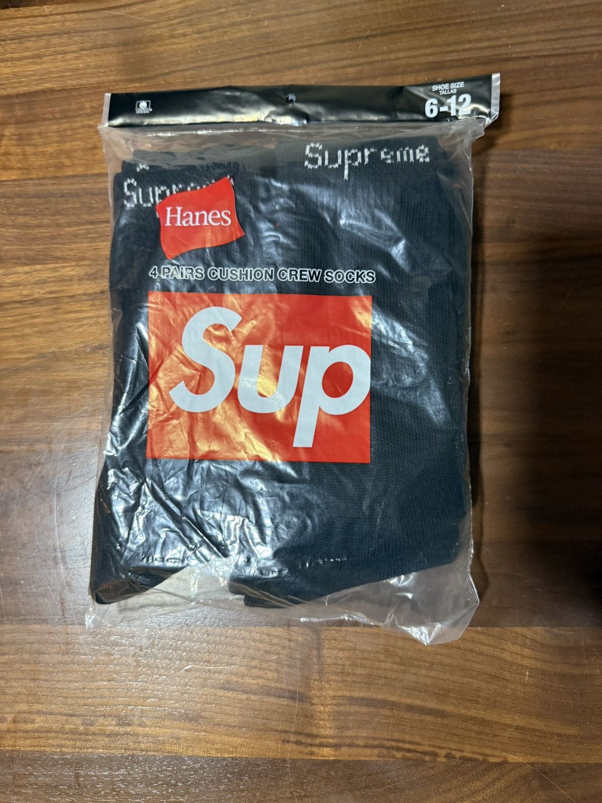 Hanes × Supreme SUPREME®/HANES® CREW SOCKS 4 PACK Black Cotton Blend Size ONE SIZE - 3 Thumbnail
