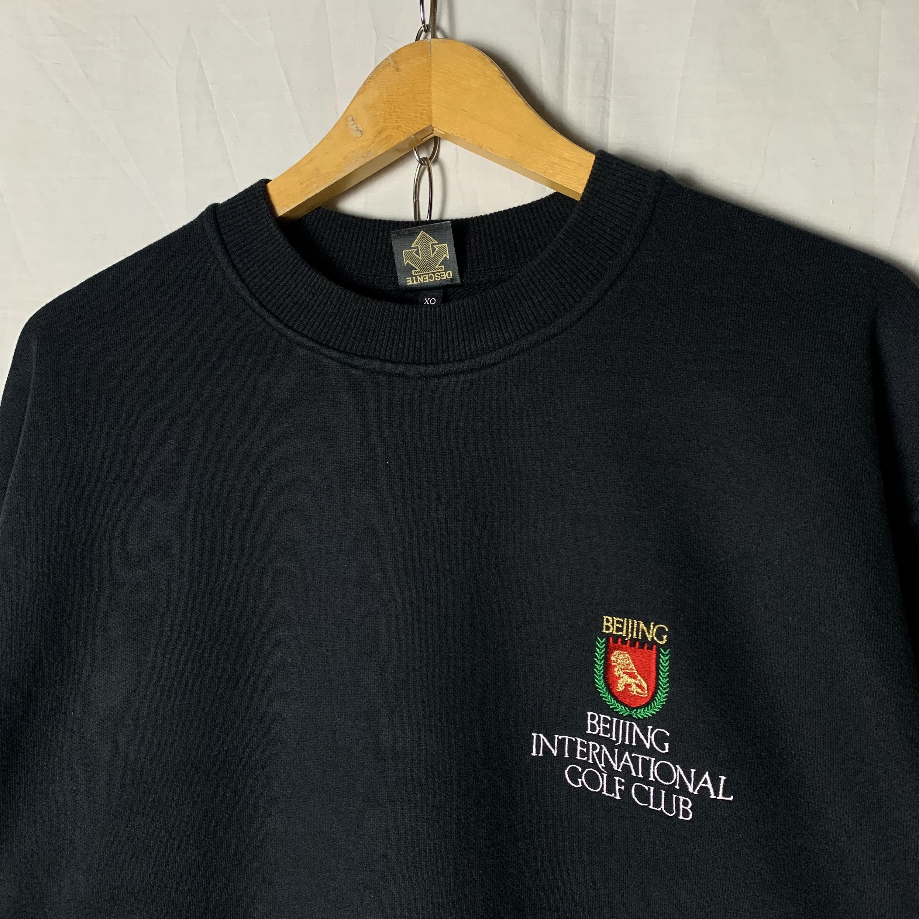 Vintage Descente Beijing International Golf Club Sweatshirt Crewneck Size US L / EU 52-54 / 3 - 2 Thumbnail