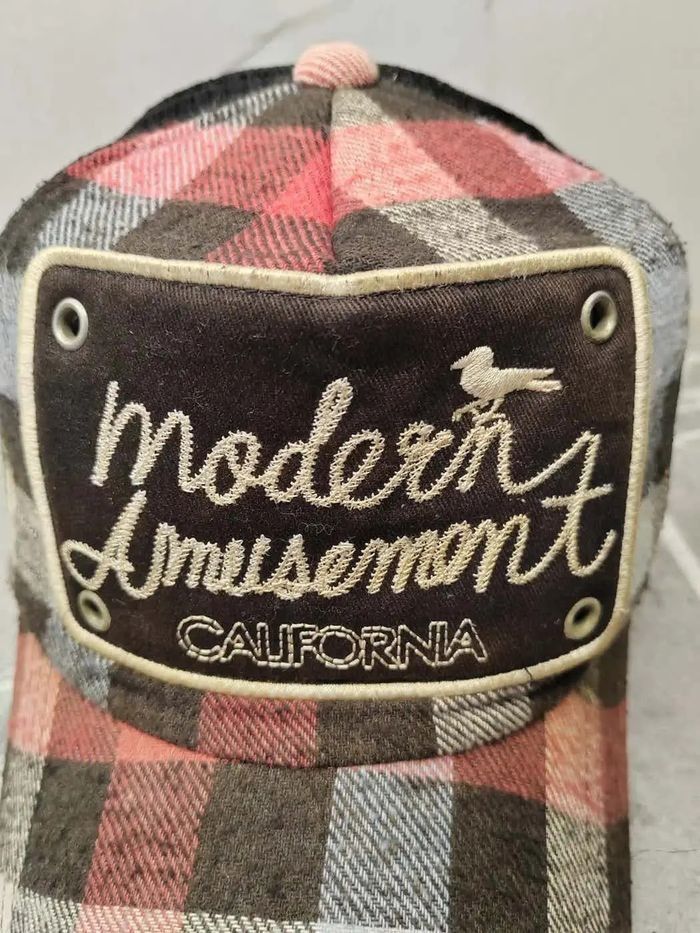 Modern Amusement Vintage Mordern Amusement California Trucker Hat Cap Size ONE SIZE - 3 Thumbnail