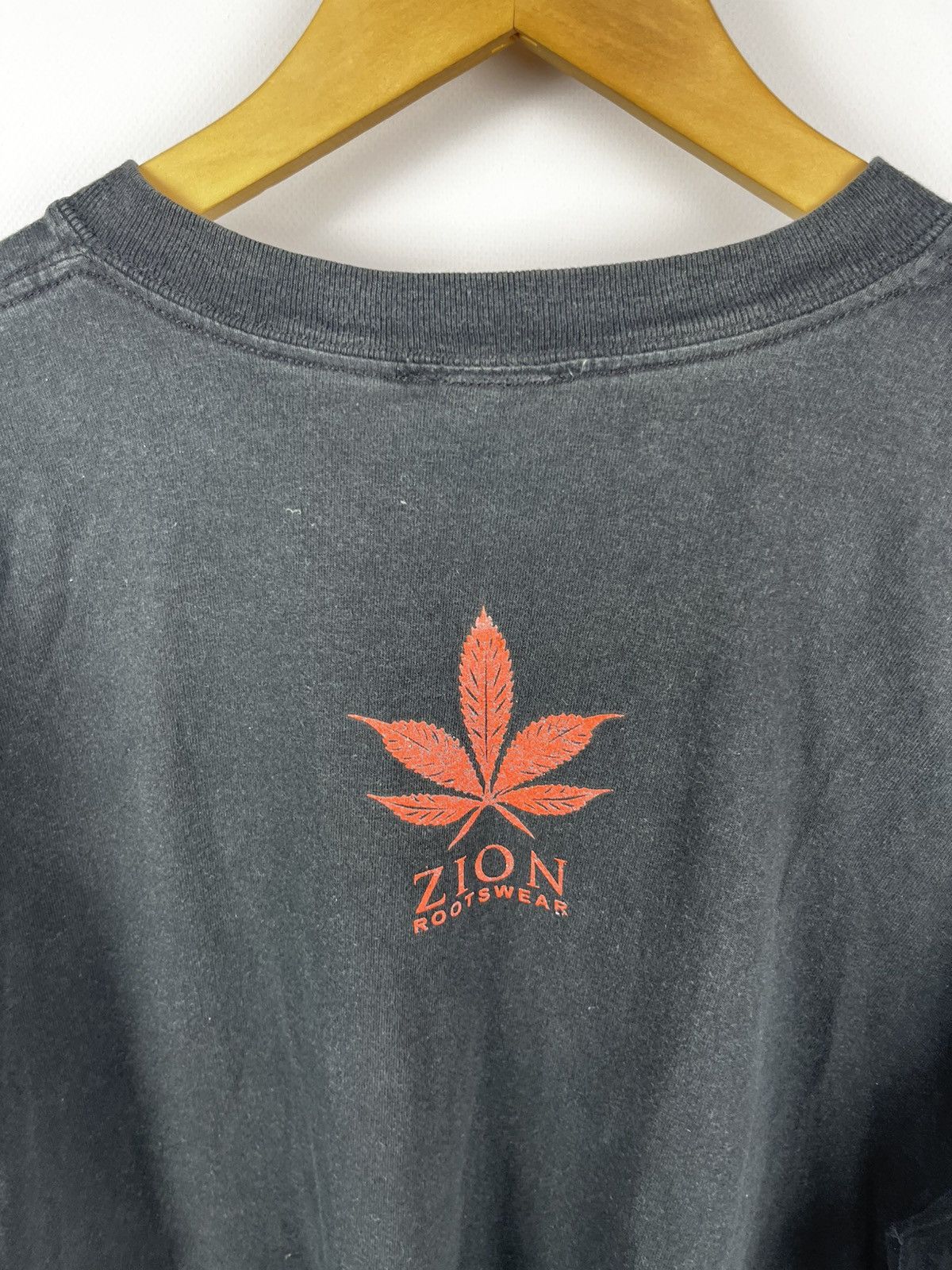 Band Tees Bob Marley Burnin 2004 Vintage Black T Shirt Men By Zion Size US XL / EU 56 / 4 - 11 Thumbnail