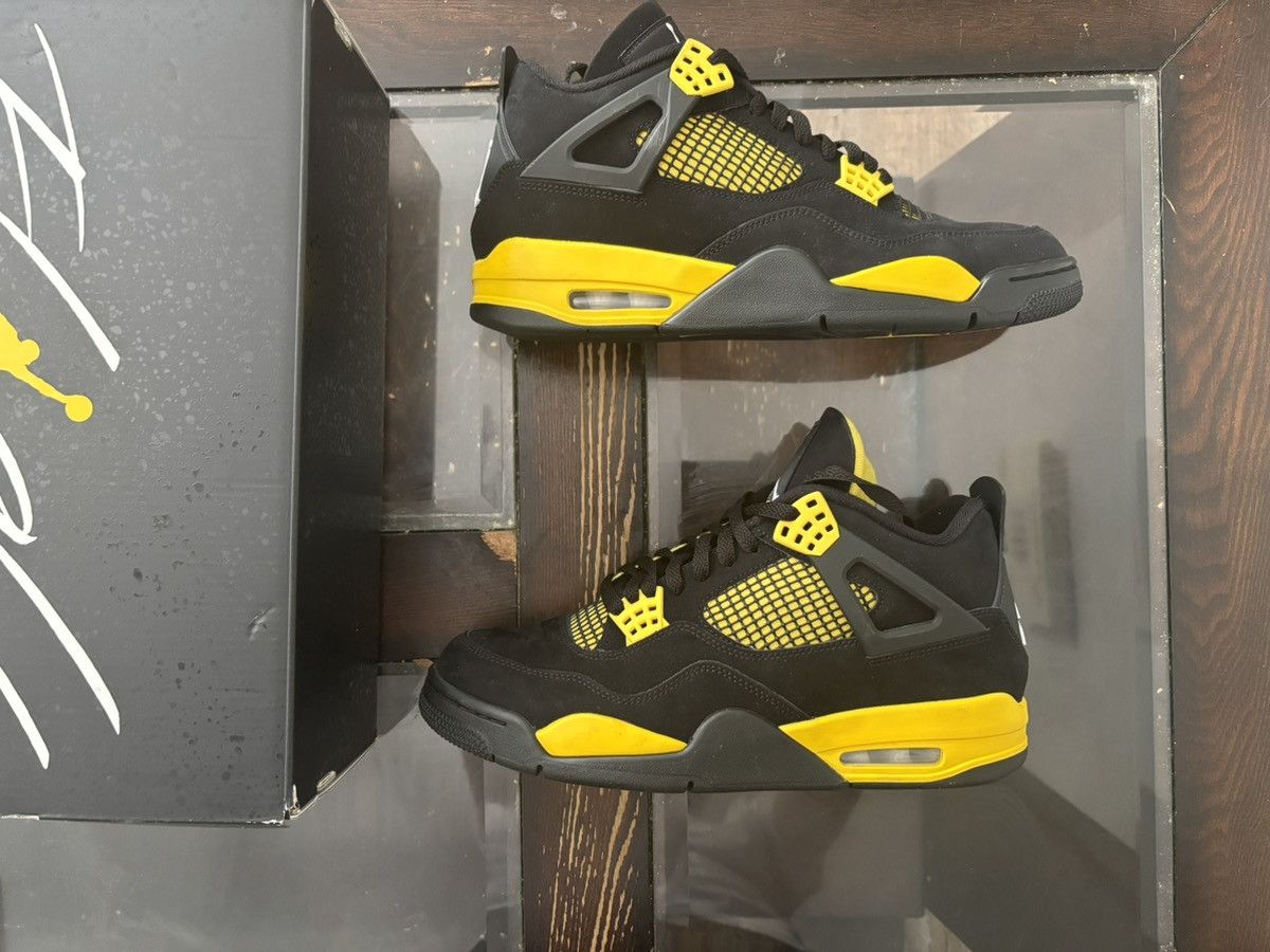 Jordan Brand Jordan Retro 4 Thunder Size US 10.5 / EU 43-44 - 6 Thumbnail