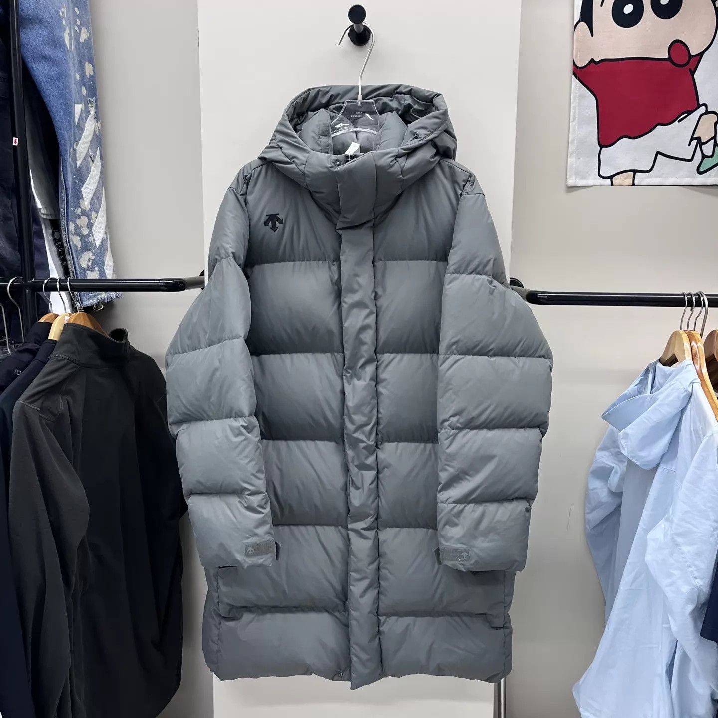 Descente DESCENTE TRAINING Long Down Jacket XXL 99new Size US XXL / EU 58 / 5 - 2 Thumbnail