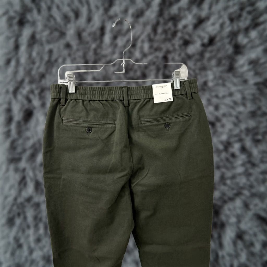 Banana Republic Banana Republic Traveler Pants Mens 31x30 Green Slim Chino NWT Trousers Size US 31 - 1 Thumbnail