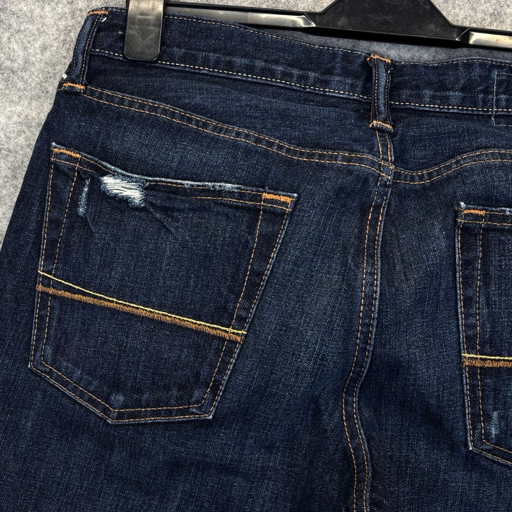 Abercrombie & Fitch Abercrombie & Fitch Jeans W33 L32 Darkwash Distressed Skinny Button Fly Pant Size US 33 - 5 Thumbnail