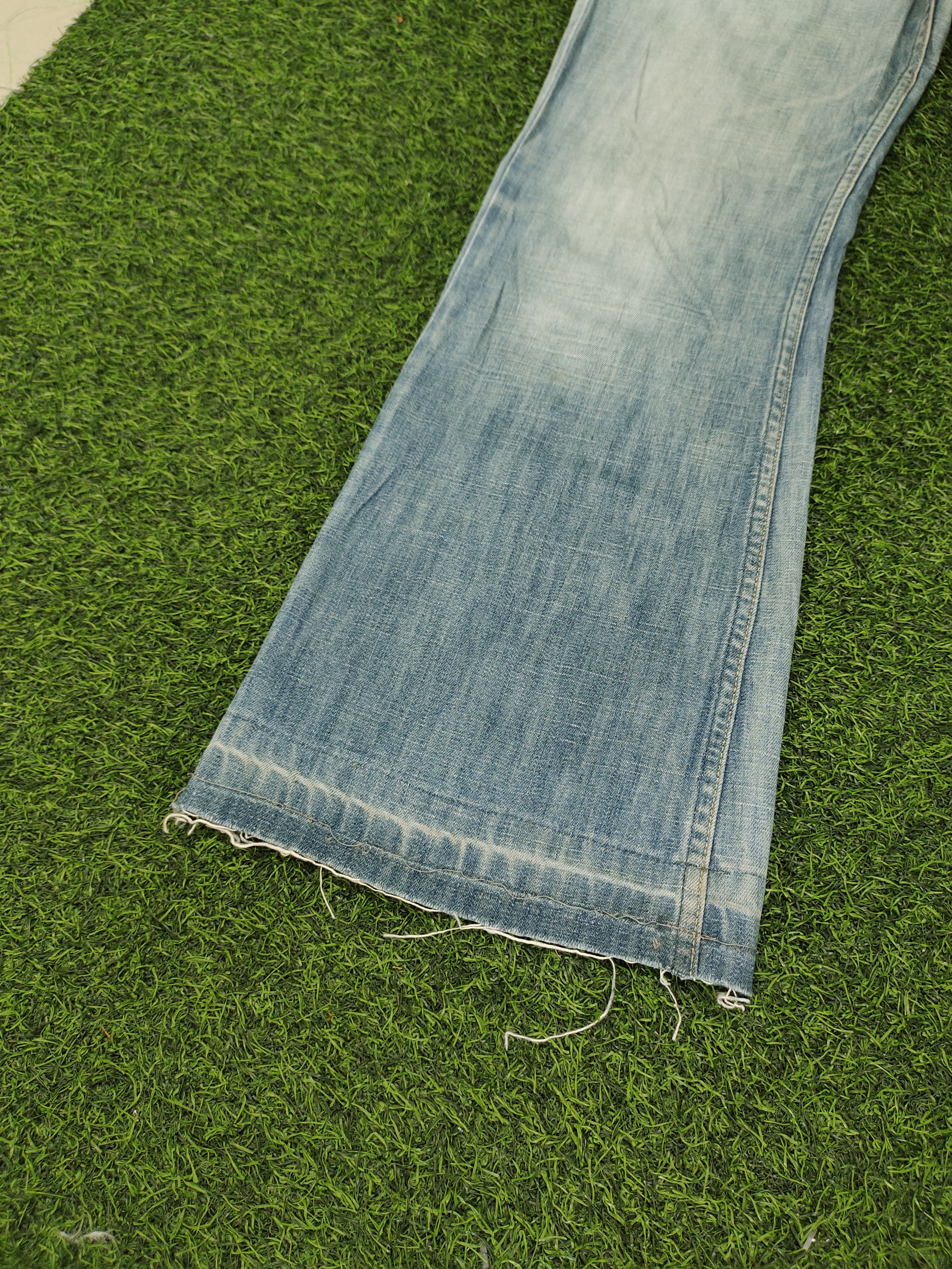Diesel Flare Jeans Diesel Clawmark Distress Faded Denim Bootcut Y2k Size US 32 / EU 48 - 9 Thumbnail