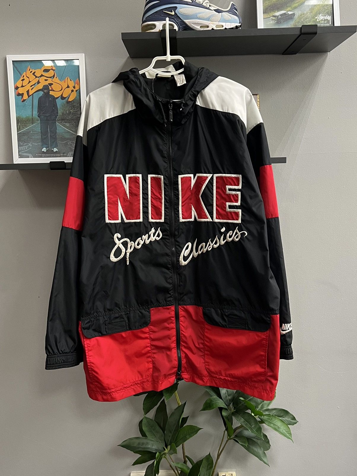 Nike Vintage fashion 90s Sports Classic Windbreaker Jacket