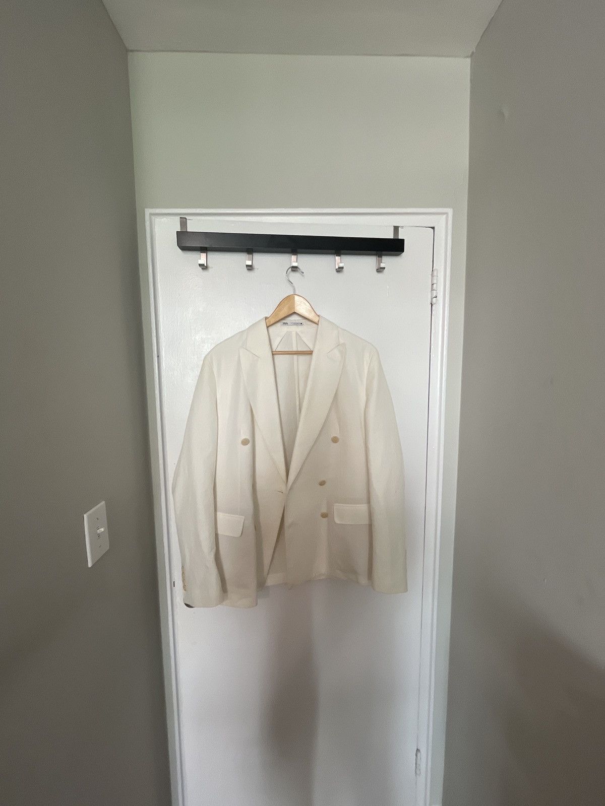 Zara Double Breasted Off-White/Cream Linen Blazer Size 38R - 1 Preview